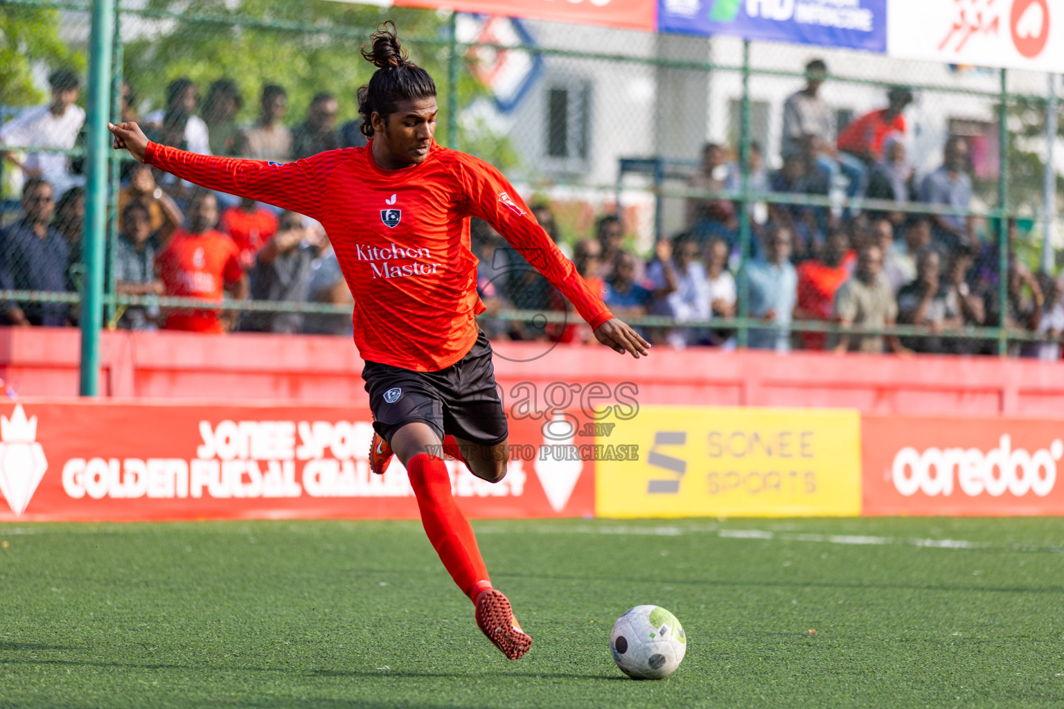 Sh. Kanditheemu  VS  Sh. Foakaidhoo in Day 12 of Golden Futsal Challenge 2024 was held on Friday, 26th January 2024, in Hulhumale', Maldives 
Photos: Hassan Simah / images.mv