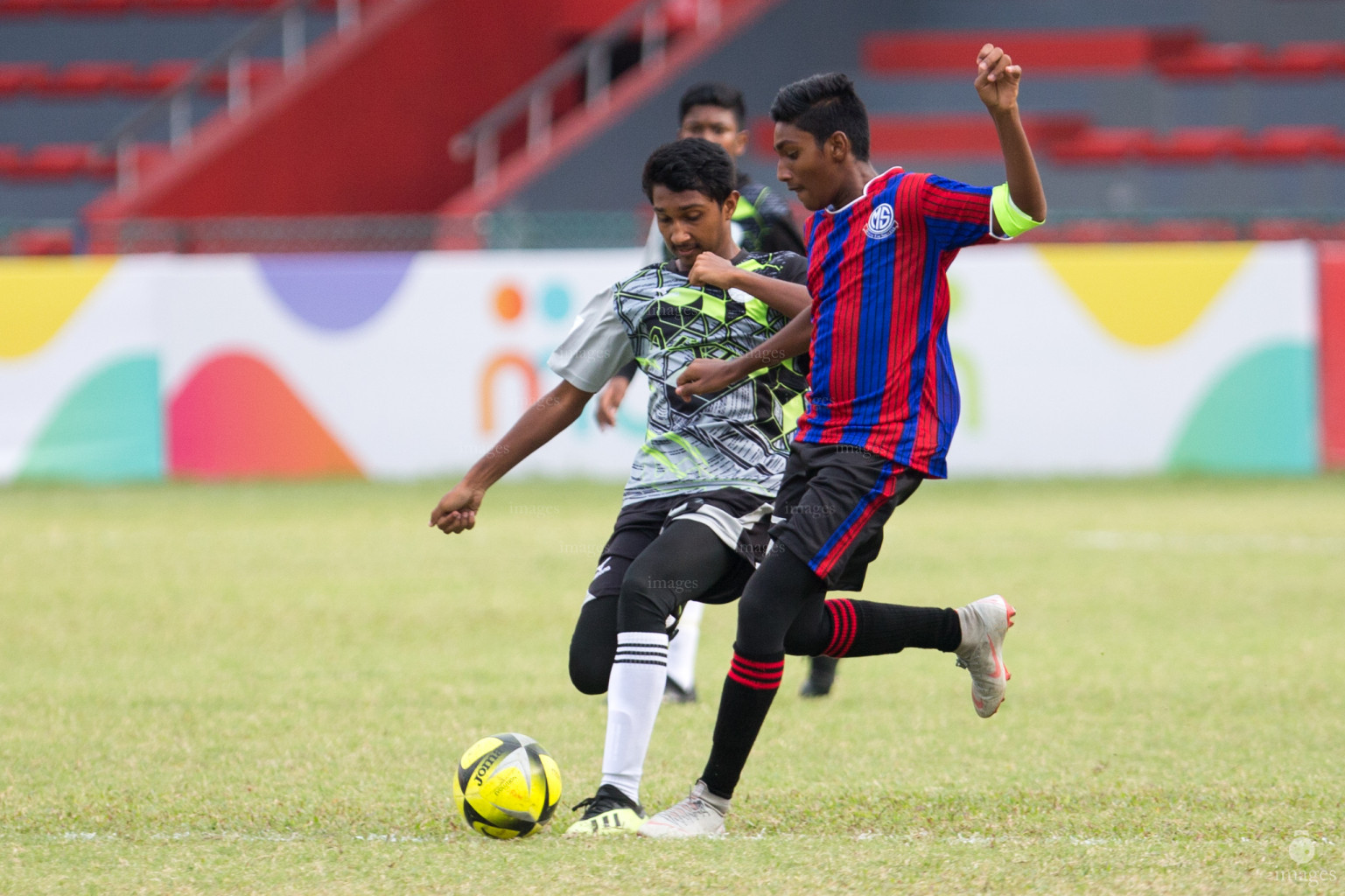 Ahmadhiyya School vs Muhyiddin School in Mamen Inter-School Football Tournament 2019 (U15) on 4th March 2019, Sunday in Male' Maldives (Images.mv Photo: Suadh Abdul Sattar)