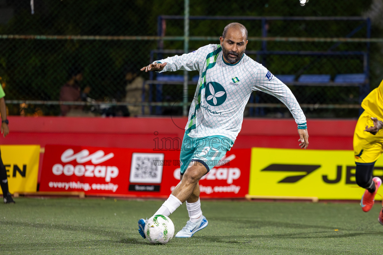 Dharumavantha vs The Hawks in Day 5 of Office League 2025 was held on Sunday, 20th April 2025 in Hulhumale', Maldives.
Photos: Ismail Thoriq / images.mv