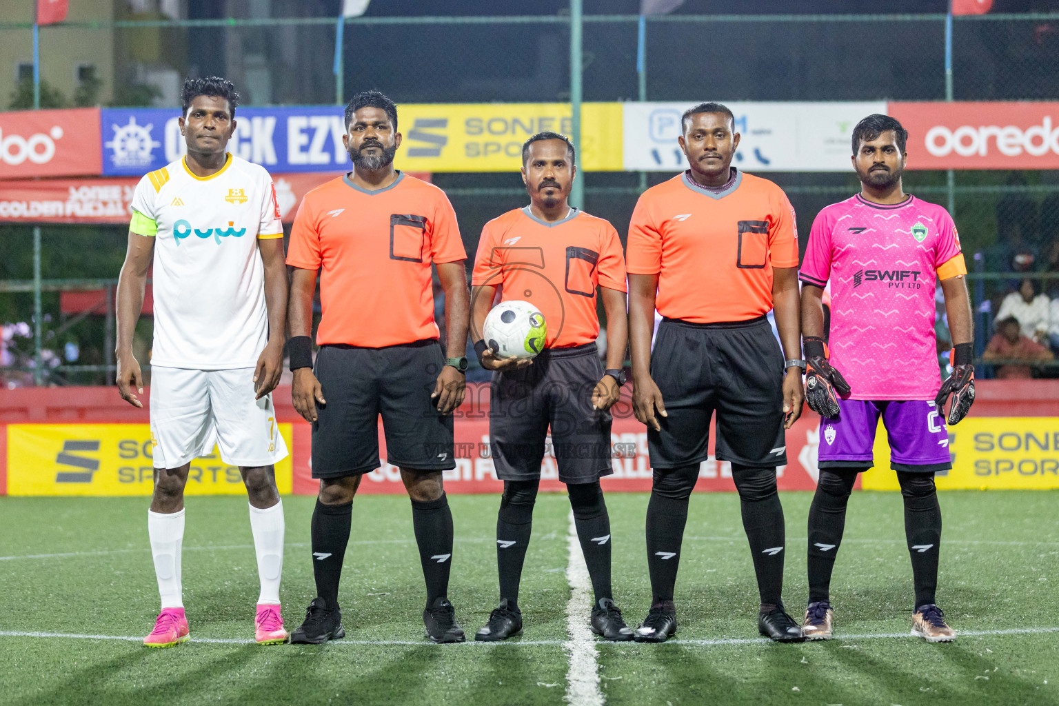 M Maduvvari vs M Raiymandhoo in Day 22 of Golden Futsal Challenge 2024 was held on Monday , 5th February 2024 in Hulhumale', Maldives Photos: Nausham Waheed / images.mv