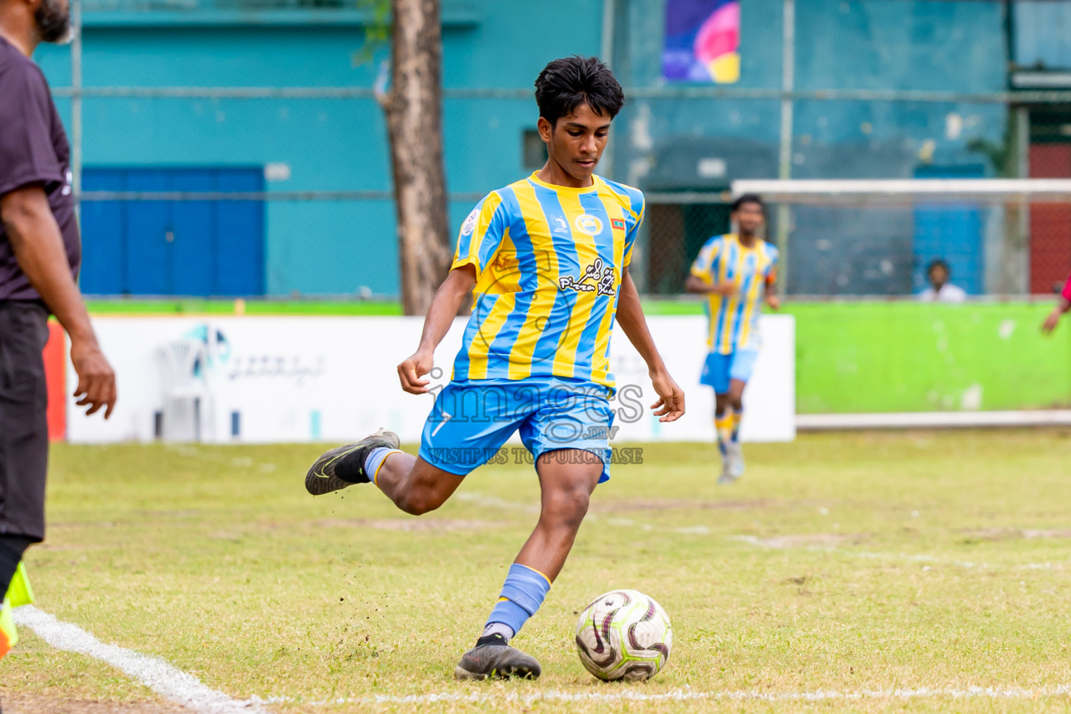 Club Valencia vs United Victory (U16) in Day 10 of Dhivehi Youth League 2024 held at Henveiru Stadium on Sunday, 15th December 2024. Photos: Nausham Waheed / Images.mv