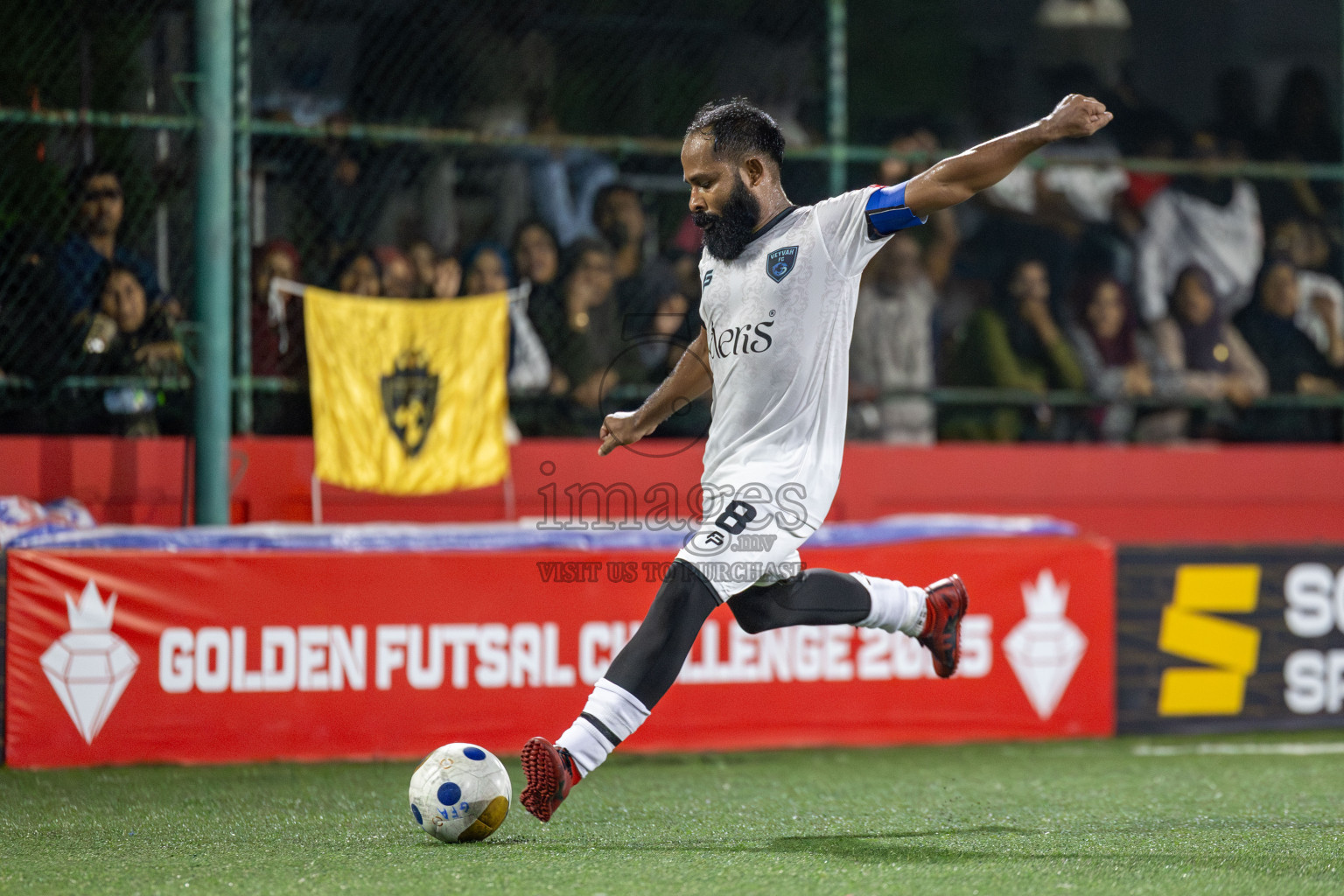 M. Veyvah vs M. Maduvvari in Day 12 of Golden Futsal Challenge 2025 was held on Thursday, 16th January 2025, in Hulhumale', Maldives Photos: Mohamed Mahfooz Moosa / images.mv