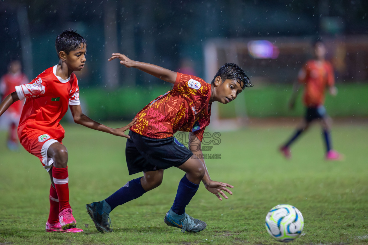 SUS vs Huriyya (U12) in Dhivehi Youth League 2024 - Day 2. Matches held at Henveiru Stadium on 22nd November 2024 , Friday. Photos: Shuu Abdul Sattar/ Images.mv