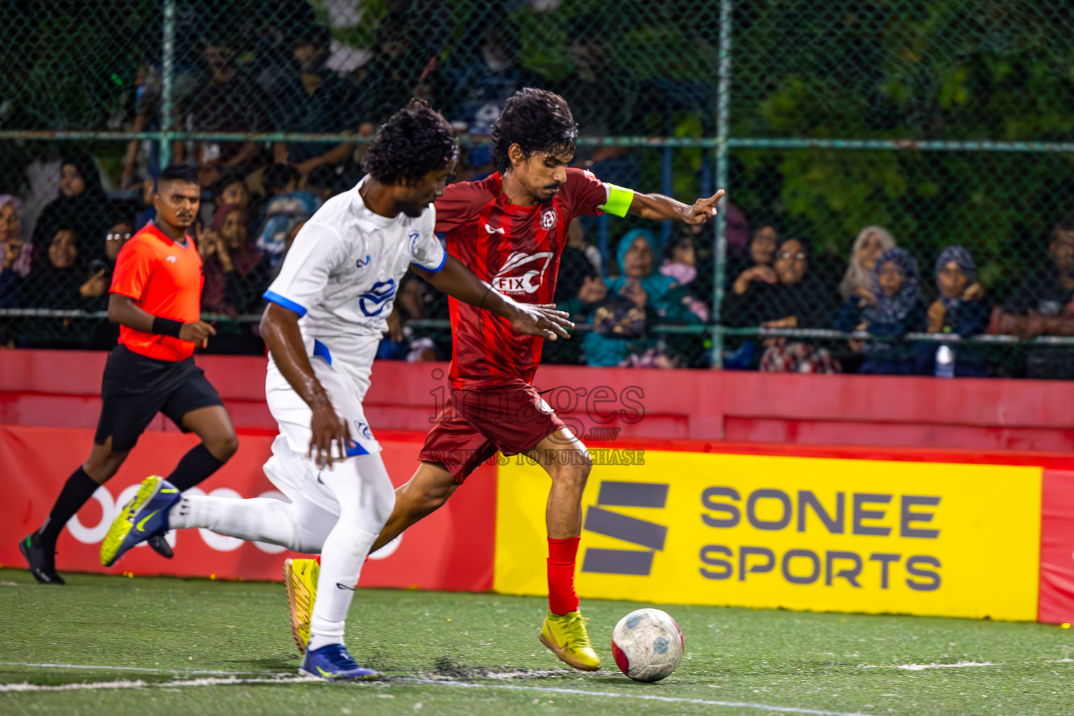 K Gaafaru VS K Huraa in Day 25 of Golden Futsal Challenge 2024 was held on Thursday , 8th February 2024 in Hulhumale', Maldives
Photos: Ismail Thoriq / images.mv