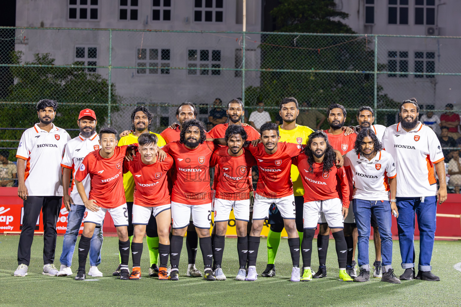Sheesha vs Roseware in Day 1 of Office League 2025 was held on Wednesday, 16th April 2025 in Hulhumale', Maldives.
Photos: Ismail Thoriq / images.mv