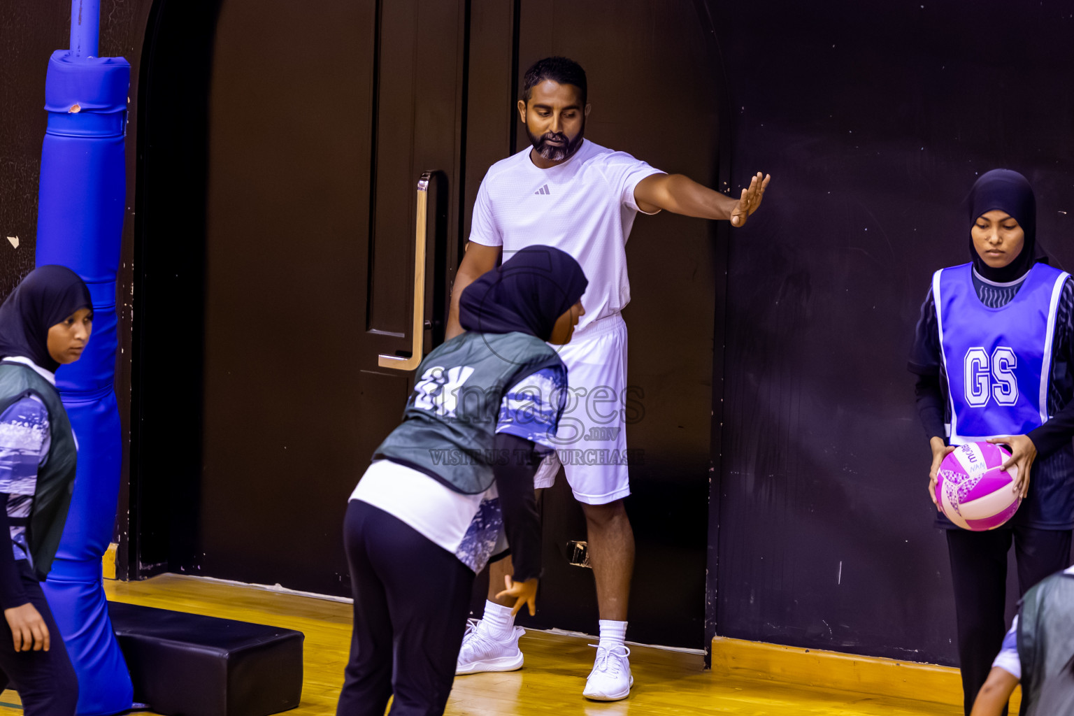 SC Skylark vs SC Shining Star in Day 7 of 24th Milo Netball Association Championship was held in Social Center at Male', Maldives on Sunday, 7th September 2025. Photos: Nausham Waheed / images.mv