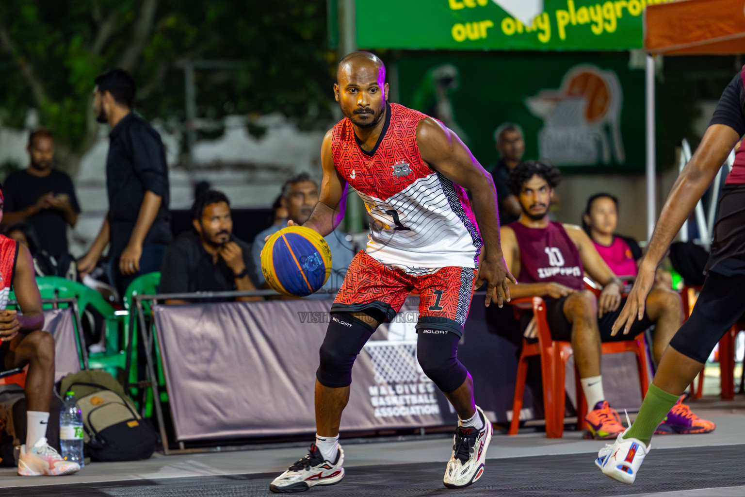 Day 7 of MILO Ramadan 3x3 Challenge 2024 was held in Ekuveni Outdoor Basketball Court at Male', Maldives on Monday, 18th March 2024.
Photos: Mohamed Mahfooz Moosa / images.mv