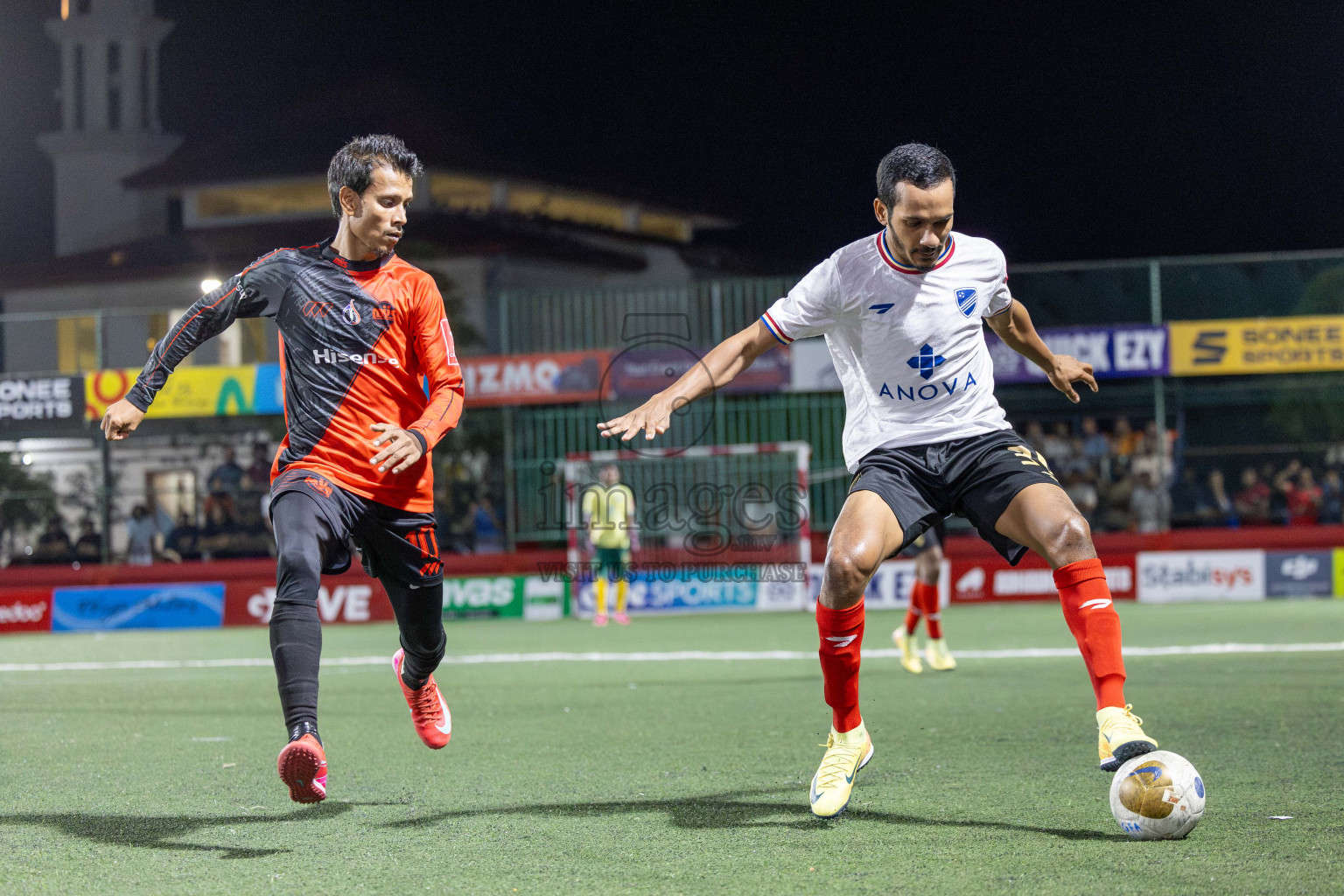 Kuda Huvadhoo vs Mulak in zone round on Day 29 of Golden Futsal Challenge 2025 was held on Sunday , 2nd February 2025, in Hulhumale', Maldives. Photos: Shuu Abdul Sattar / images.mv