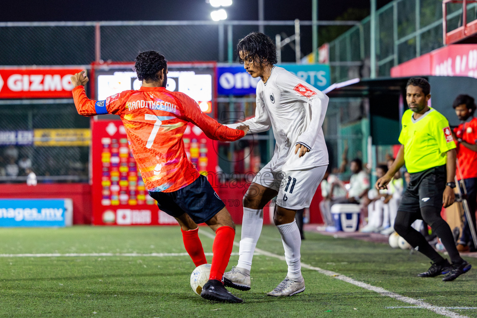 SH Kanditheemu vs R Dhuvaafaru in Zone round Day 27 of Golden Futsal Challenge 2025 was held on Friday , 31st January 2025, in Hulhumale', Maldives. Photos: Nausham Waheed / images.mv