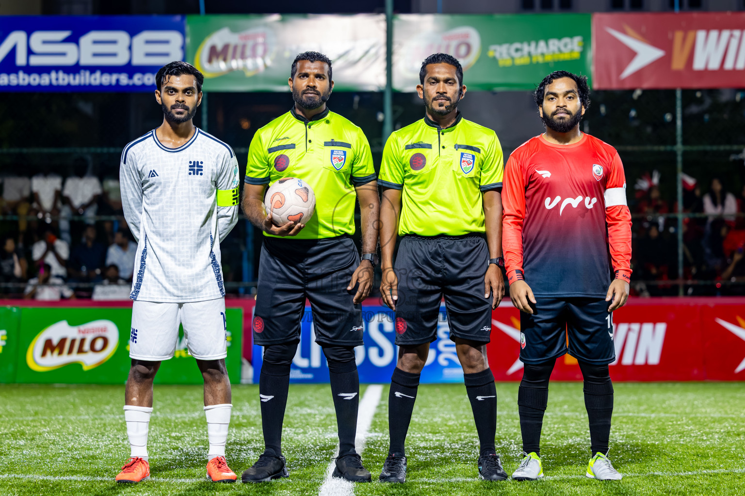 Club Binara vs FRC in Quater Finals of Club Maldives Cup Classic 2025 was held in Rehendi Futsal Ground, Hulhumale', Maldives on Saturday, 27th September 2025. Photos: Nausham Waheed / images.mv