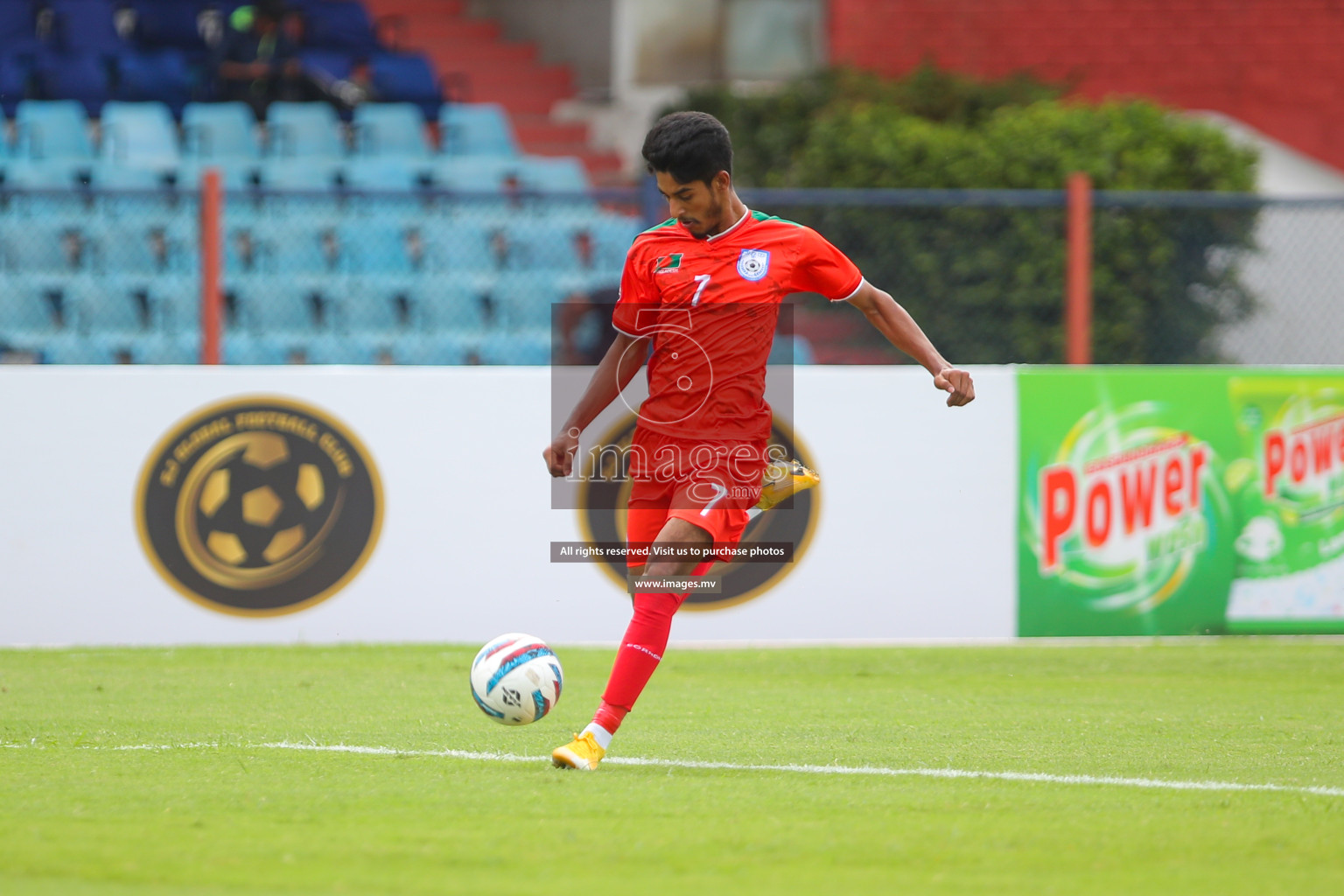 Kuwait vs Bangladesh in the Semi-final of SAFF Championship 2023 held in Sree Kanteerava Stadium, Bengaluru, India, on Saturday, 1st July 2023. Photos: Nausham Waheed, Hassan Simah / images.mv