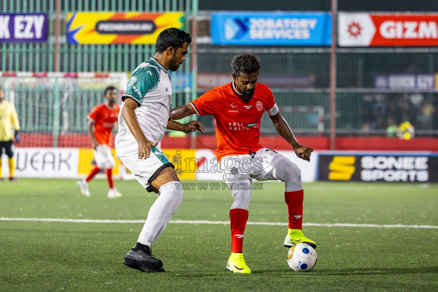 HDh Nolhivaran vs HDh Kumundhoo in Day 13 of Golden Futsal Challenge 2025 was held on Friday, 17th January 2025, in Hulhumale', Maldives 
Photos: Hassan Simah / images.mv