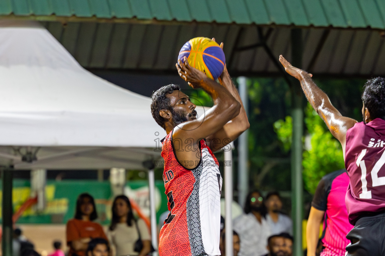 Day 7 of MILO Ramadan 3x3 Challenge 2024 was held in Ekuveni Outdoor Basketball Court at Male', Maldives on Monday, 18th March 2024.
Photos: Mohamed Mahfooz Moosa / images.mv