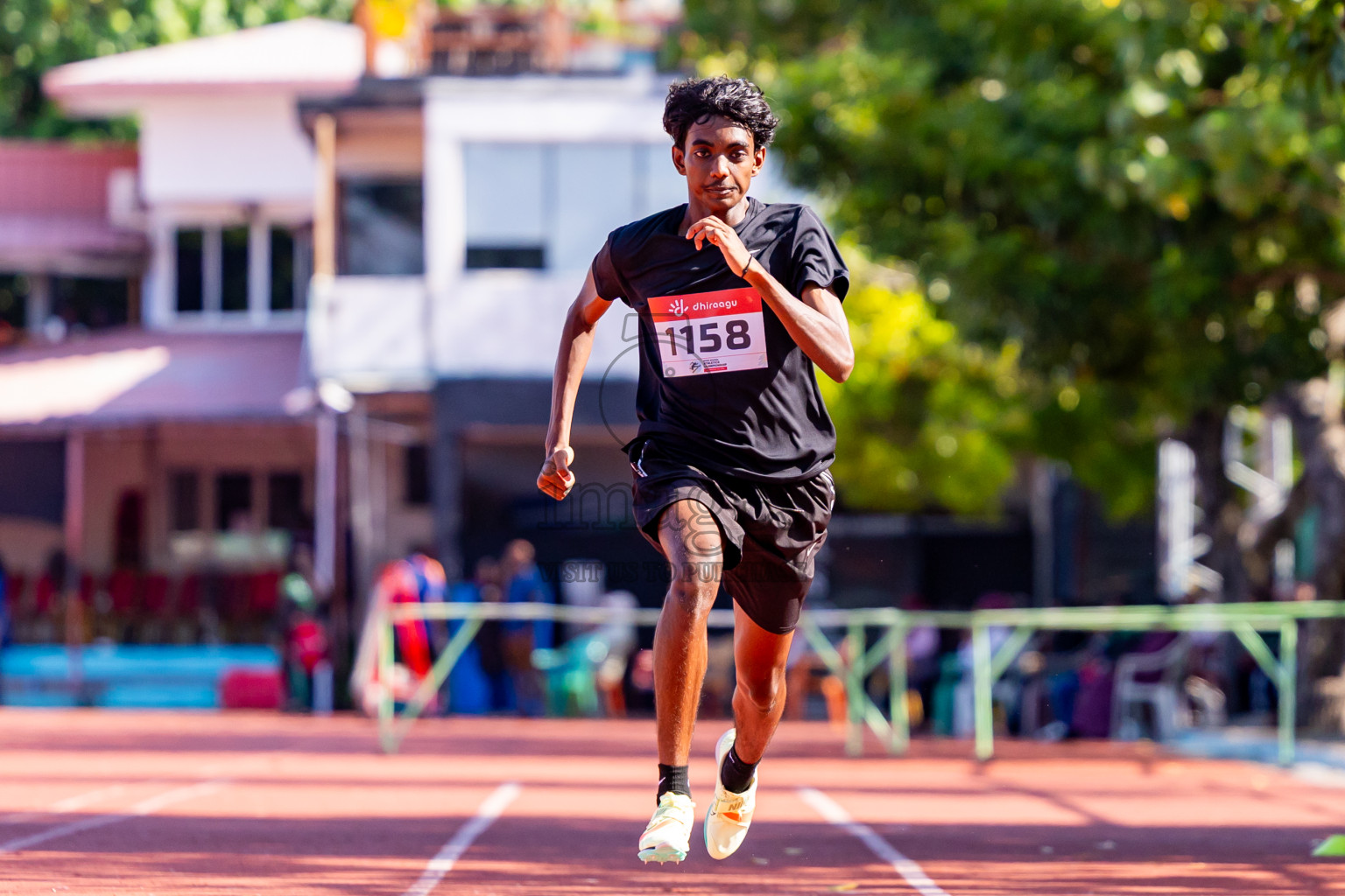 Day 2 of Inter-school Athletics Championship 2025 held in Ekuveni Synthetic Track, Male', Maldives on Tuesday, 07th October 2025. Photos by: Nausham Waheed / Images.mv