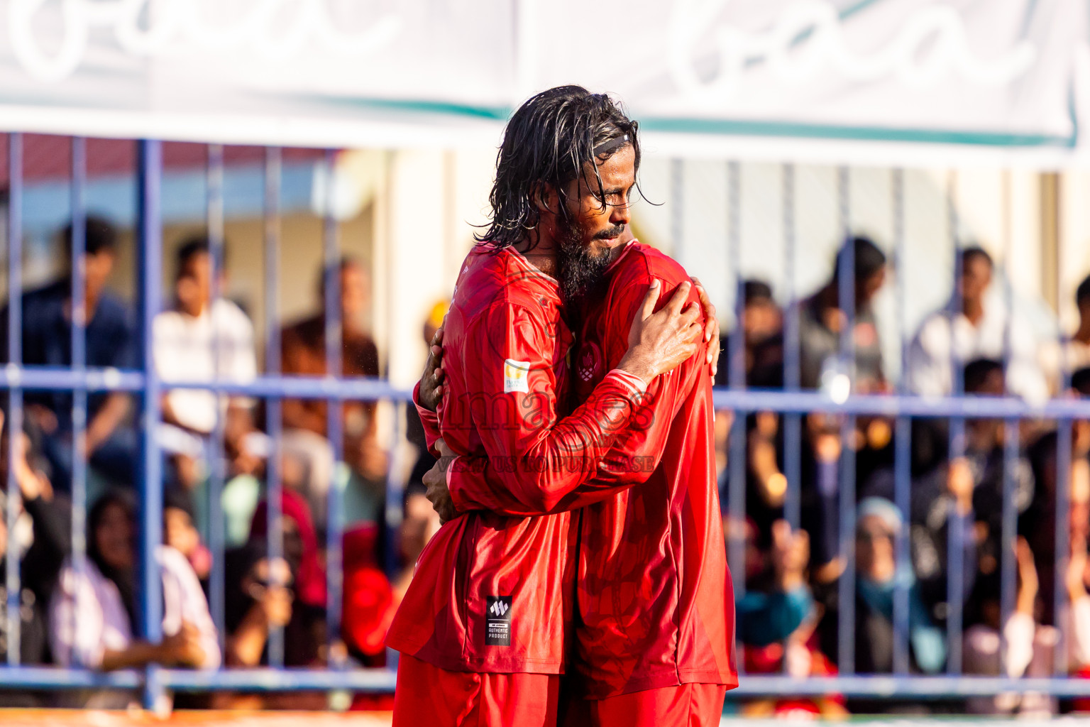 Eydhafushi vs Kudarikilu in Quater Finals of Better in Baa Futsal Fiesta 2025 Men's division held in B. Eydhafushi, Maldives on Thursday, 13th November 2025. Photos: Nausham Waheed / images.mv