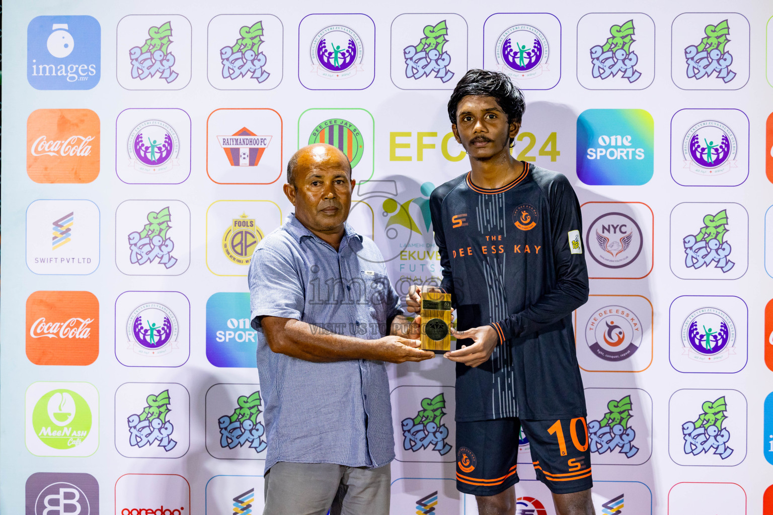 Dee Ess Kay vs FC Baaz in Day 1 of Laamehi Dhiggaru Ekuveri Futsal Challenge 2024 was held on Friday, 26th July 2024, at Dhiggaru Futsal Ground, Dhiggaru, Maldives Photos: Nausham Waheed / images.mv