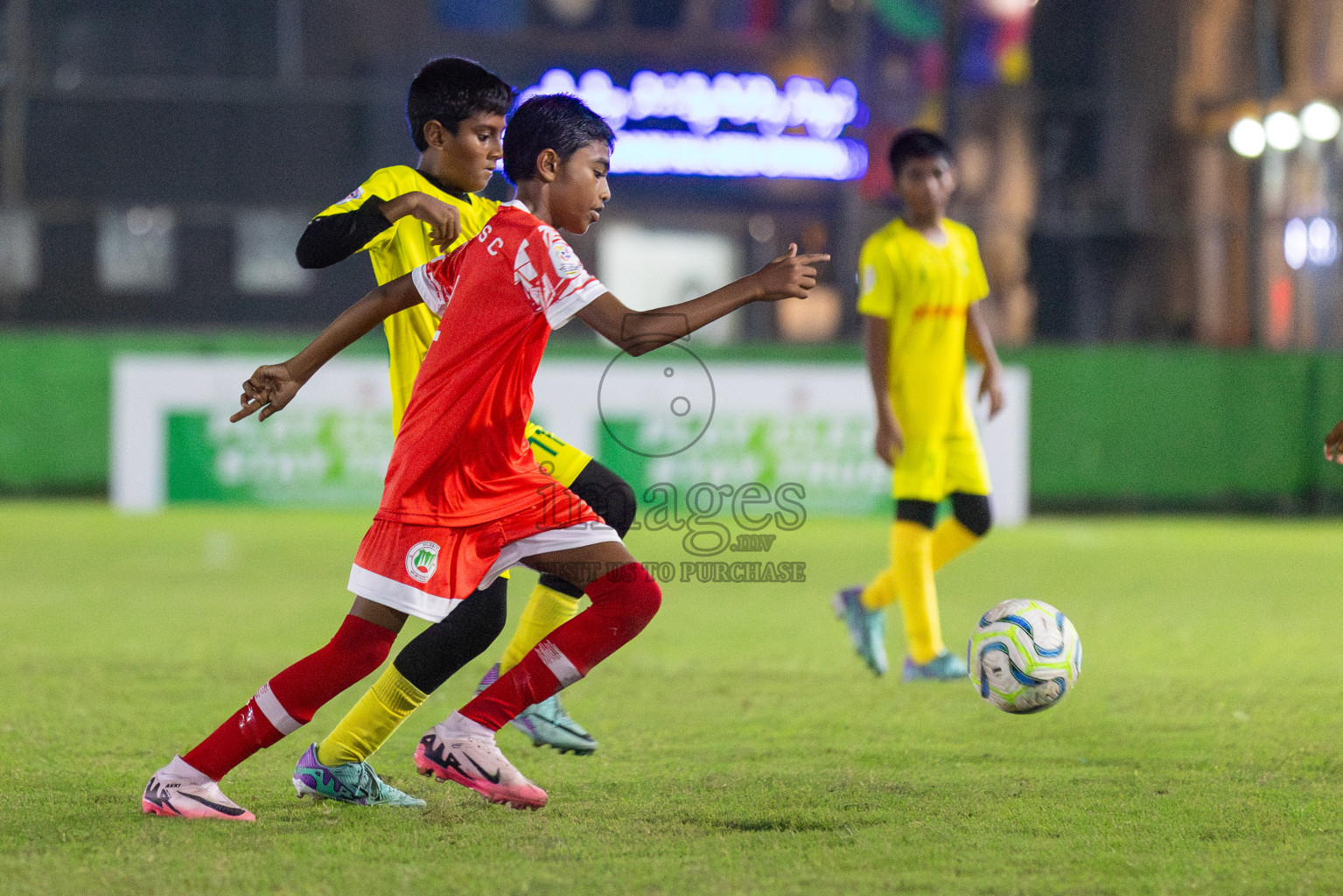 Maziya vs Hurriya (U12) in Day 4 of Dhivehi Youth League 2024 held at Henveiru Stadium on Thursday, 28th November 2024. Photos: Shuu Abdul Sattar/ Images.mv