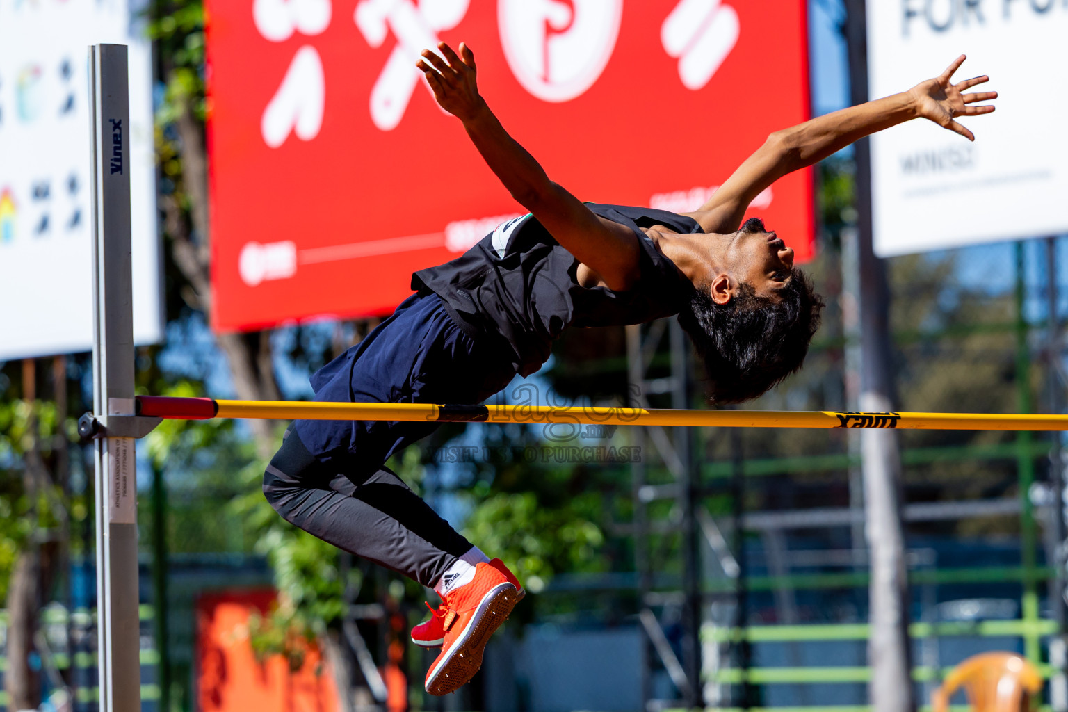 Day 1 of Inter-school Athletics Championship 2025 held in Ekuveni Synthetic Track, Male', Maldives on Monday, 06th October 2025. Photos by: Nausham Waheed / Images.mv