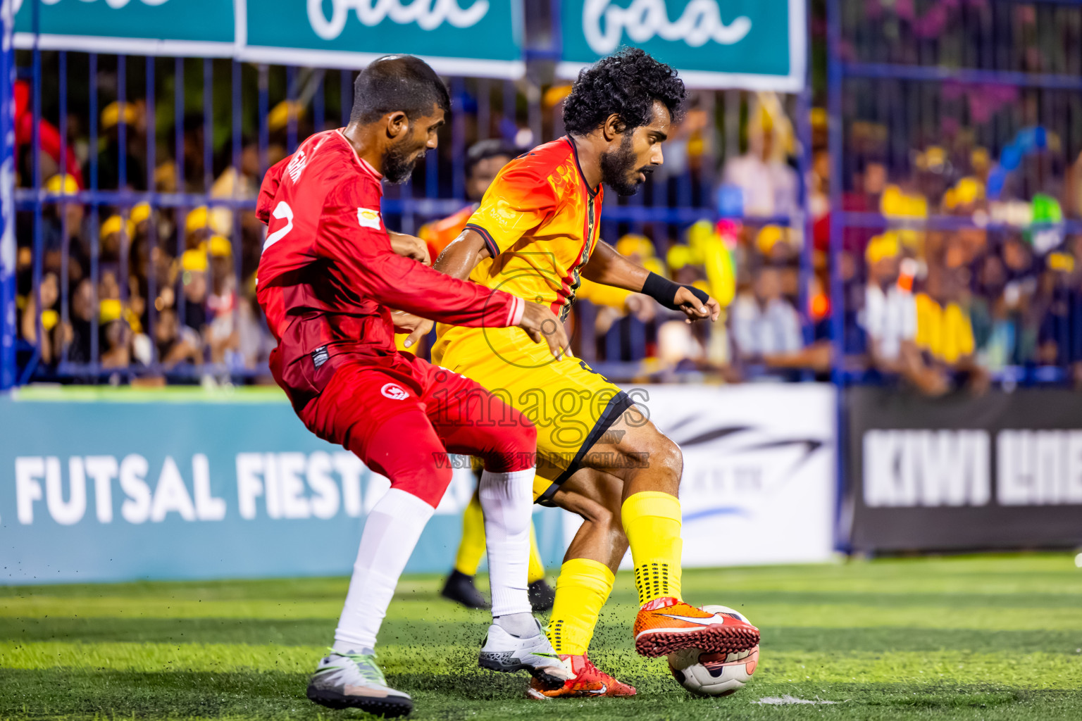 Eydhafushi vs Thulhaadhoo in Semi Finals of Better in Baa Futsal Fiesta 2025 Men's division held in B. Eydhafushi, Maldives on Saturday, 15th November 2025. Photos: Nausham Waheed / images.mv