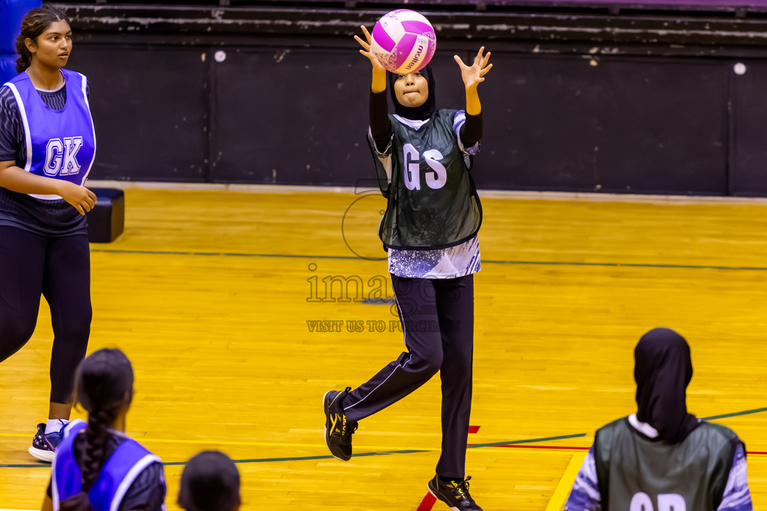 SC Skylark vs SC Shining Star in Day 7 of 24th Milo Netball Association Championship was held in Social Center at Male', Maldives on Sunday, 7th September 2025. Photos: Nausham Waheed / images.mv