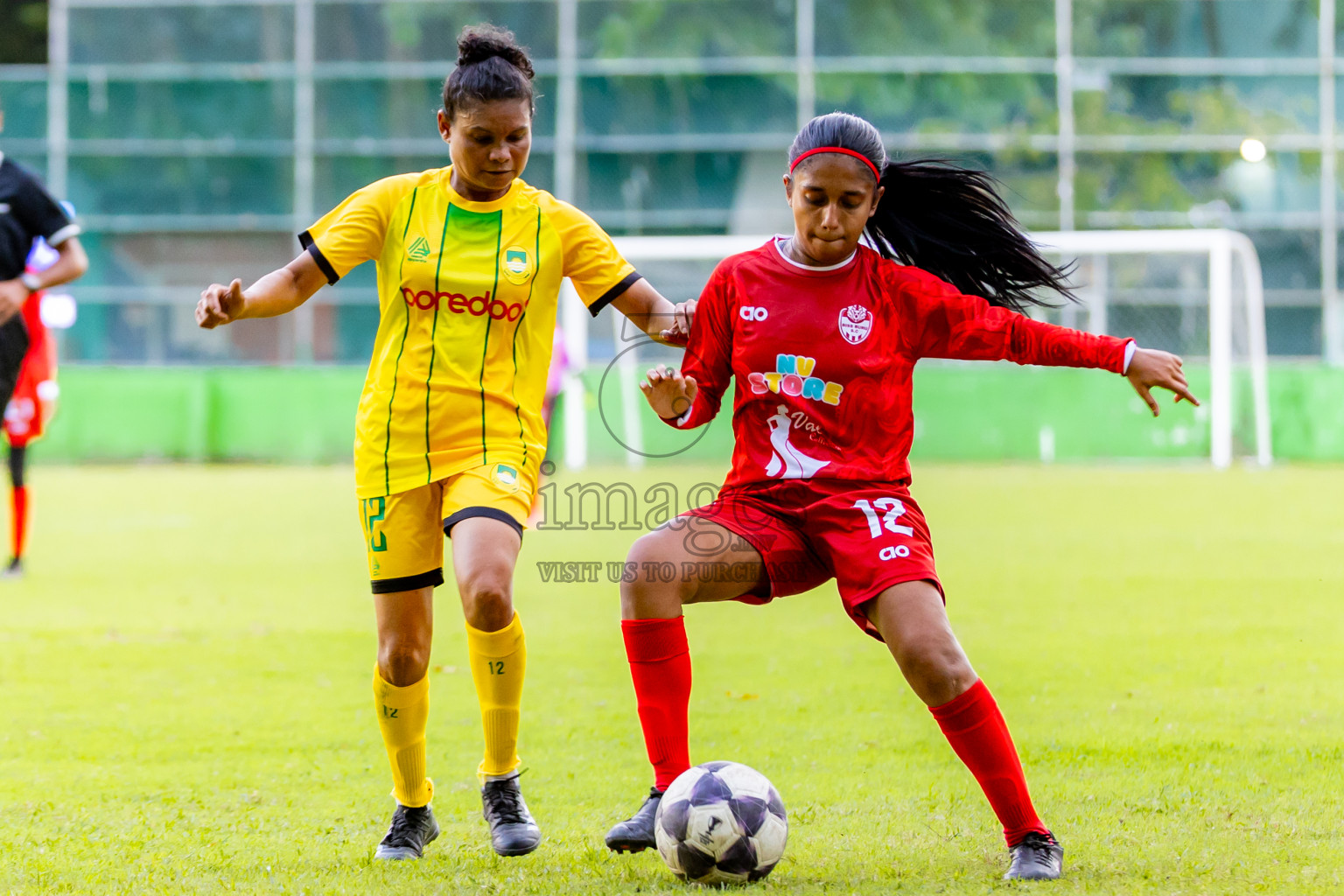 Biss Buru Sports Club vs Maziya Sports  in FAM Women’s League 2025 held in Henveiru Football ground, Male', Maldives on Wednesday, 3rd December 2025. Photos: Nausham Waheed / Images.mv