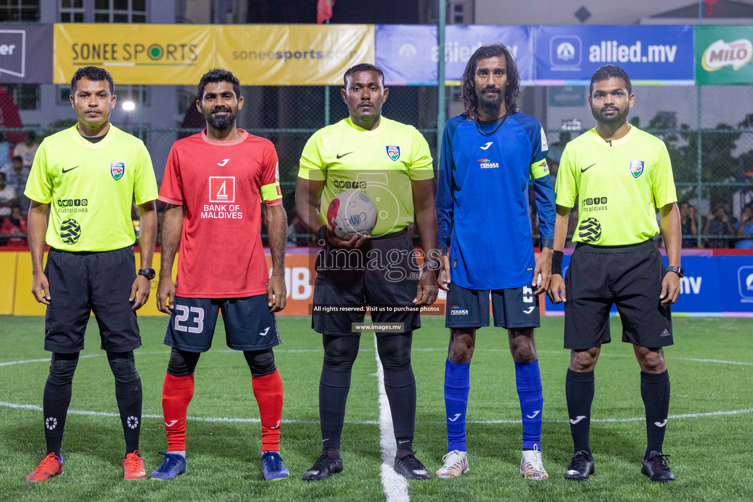 Team Fenaka vs United BML in Club Maldives Cup 2022 was held in Hulhumale', Maldives on Sunday, 9th October 2022. Photos: Ismail Thoriq / images.mv