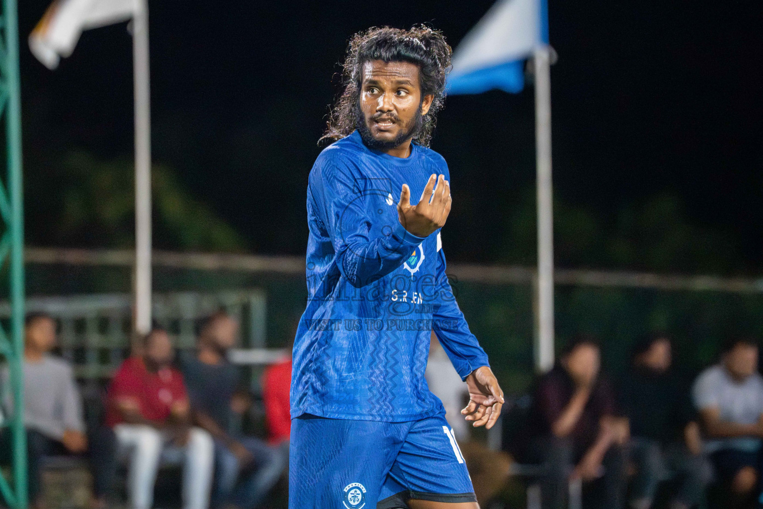 Foemathi JR VS Kanmathi SC in Day 3 - Fonadhoo Youth Futsal Challenge 2025 held in Fonadhoo Futsal Stadium, L. Fonadhoo, Maldives on Tuesdat, 28th October 2025 Photos: Arif Rasheed / images.mv