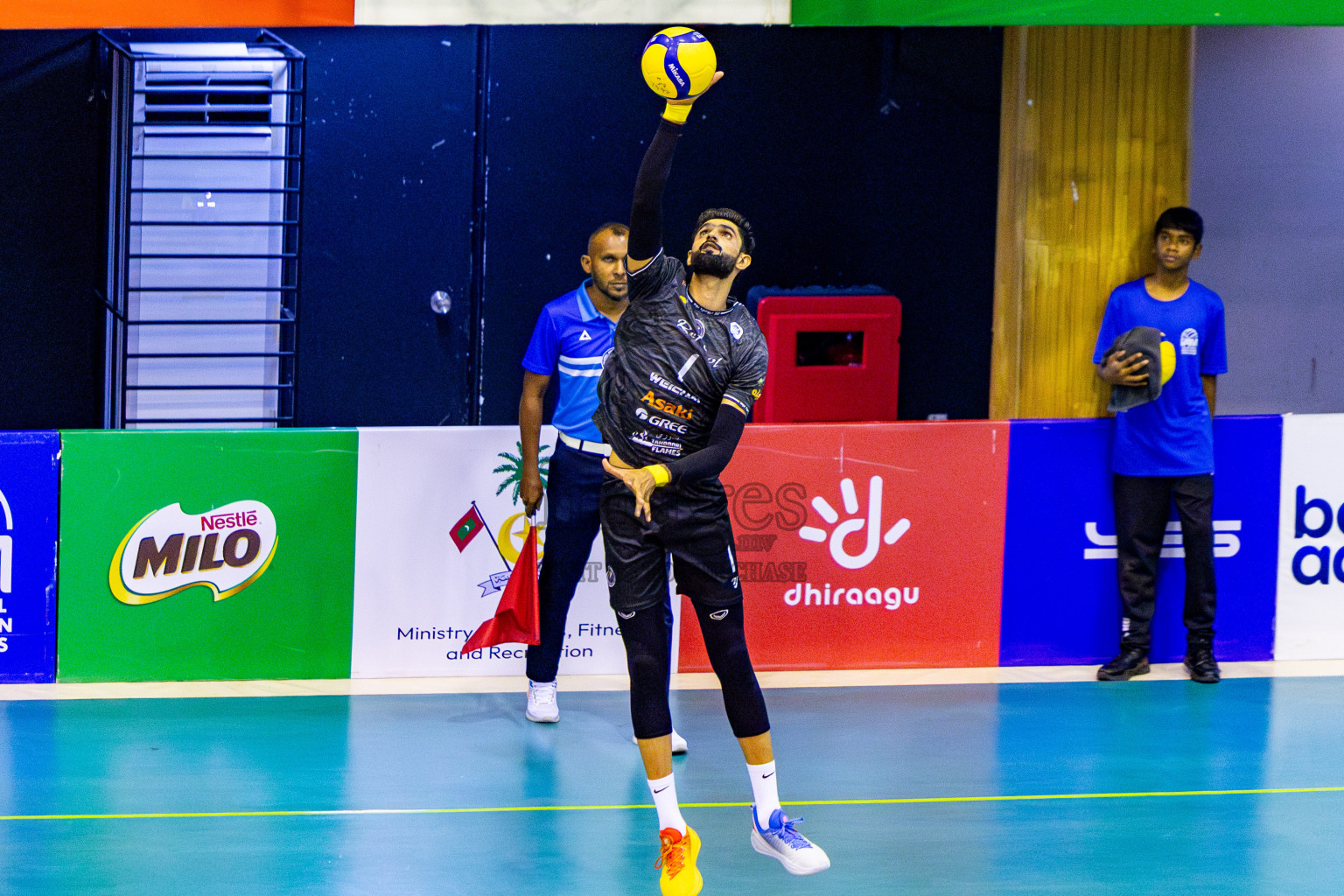 Dhivehi Sifainge Club vs Huraa Community Club in Semi Finals of MILO VAM Cup 2025 held in Male', Maldives on Tuesday, 1st July 2025 at Social Center Indoor Hall Photos By: Nausham Waheed / images.mv