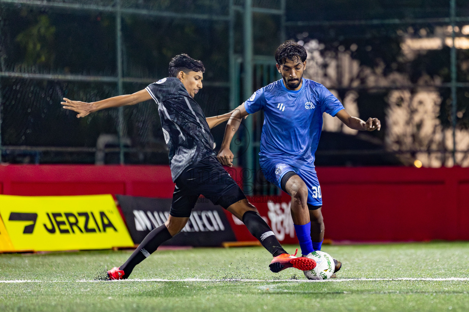 Club Aasandha vs Club Dhaakhily in Day 11 of Office League 2025 was held on Saturday, 26th April 2025 in Hulhumale', Maldives. Photos: Mohamed Mahfooz Moosa / images.mv