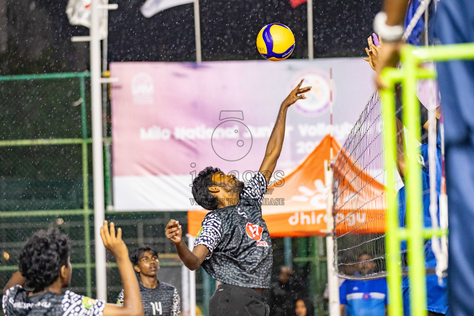 Maathoda Sports Club vs Goodies Sports Club in Milo National Junior Volleyball Championship 2025 Day 2 was held on Sunday, 23rd November 2025 at Ekuveni Turf Court Male', Maldives. Photos: Areef Adam / images.mv