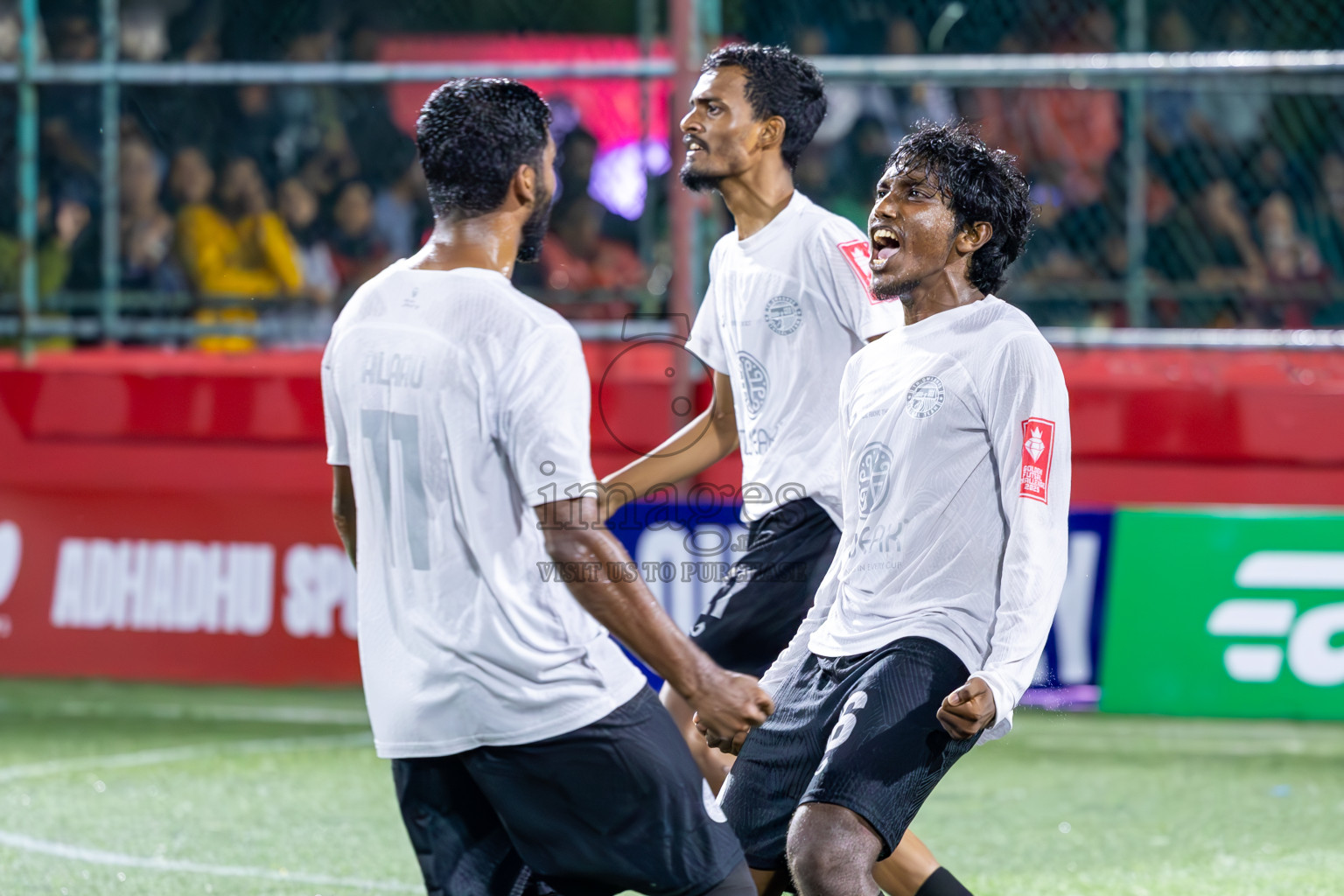Th Hirilandhoo vs Th Omadhoo in Atoll Round Semi Final on Day 22 of Golden Futsal Challenge 2025 was held on Sunday , 26th January 2025, in Hulhumale', Maldives.
Photos: Ismail Thoriq / images.mv