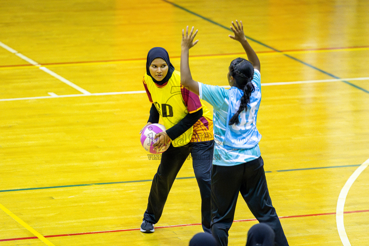 Day 2 of Inter-School Netball Tournament 2025 was held in Social Center Indoor Hall on Sunday, 19th October 2025.
Photos: Ismail Thoriq / images.mv