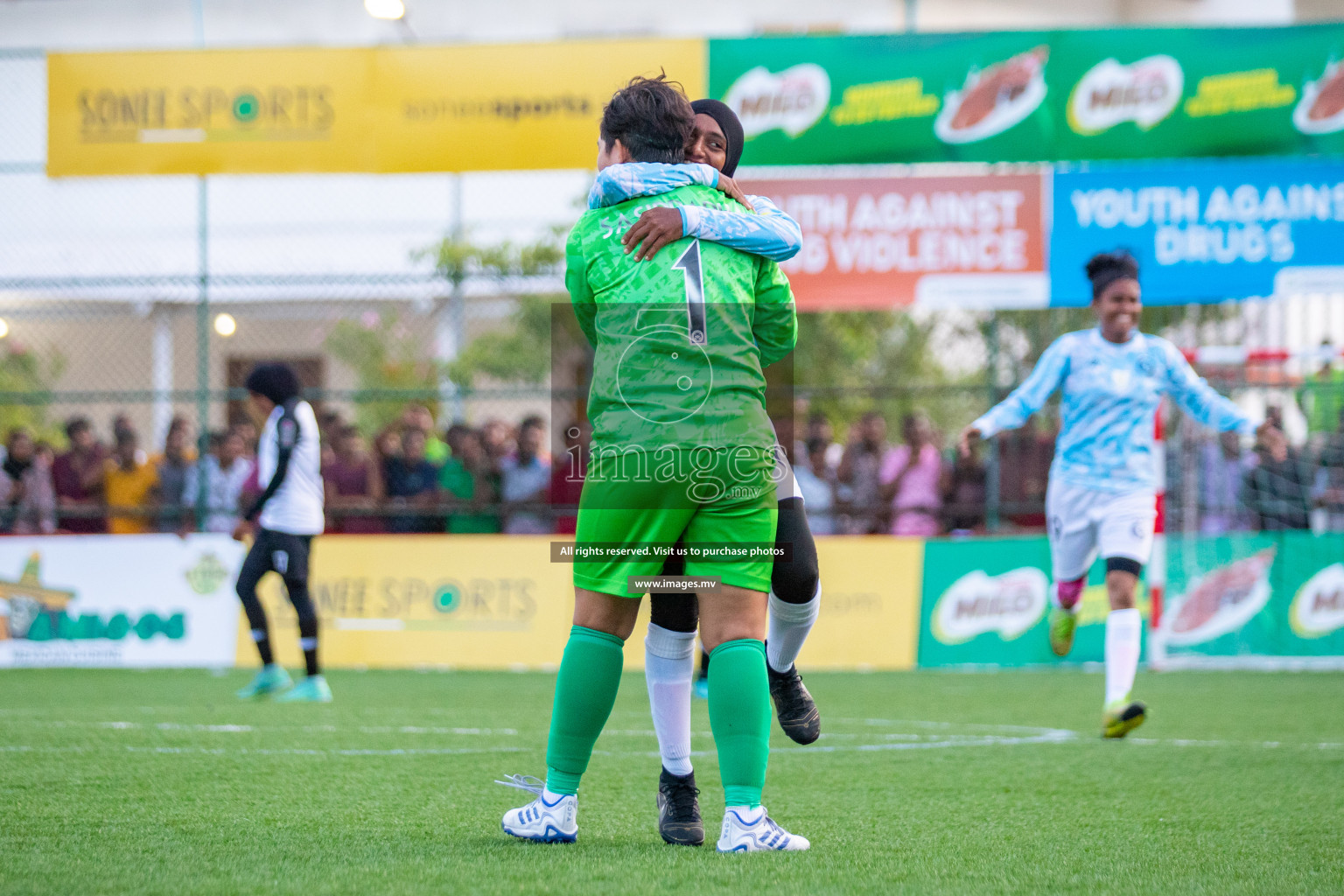 MPL vs DSC in Eighteen Thirty Women's Futsal Fiesta 2022 was held in Hulhumale', Maldives on Monday, 17th October 2022. Photos: Hassan Simah, Mohamed Mahfooz Moosa / images.mv