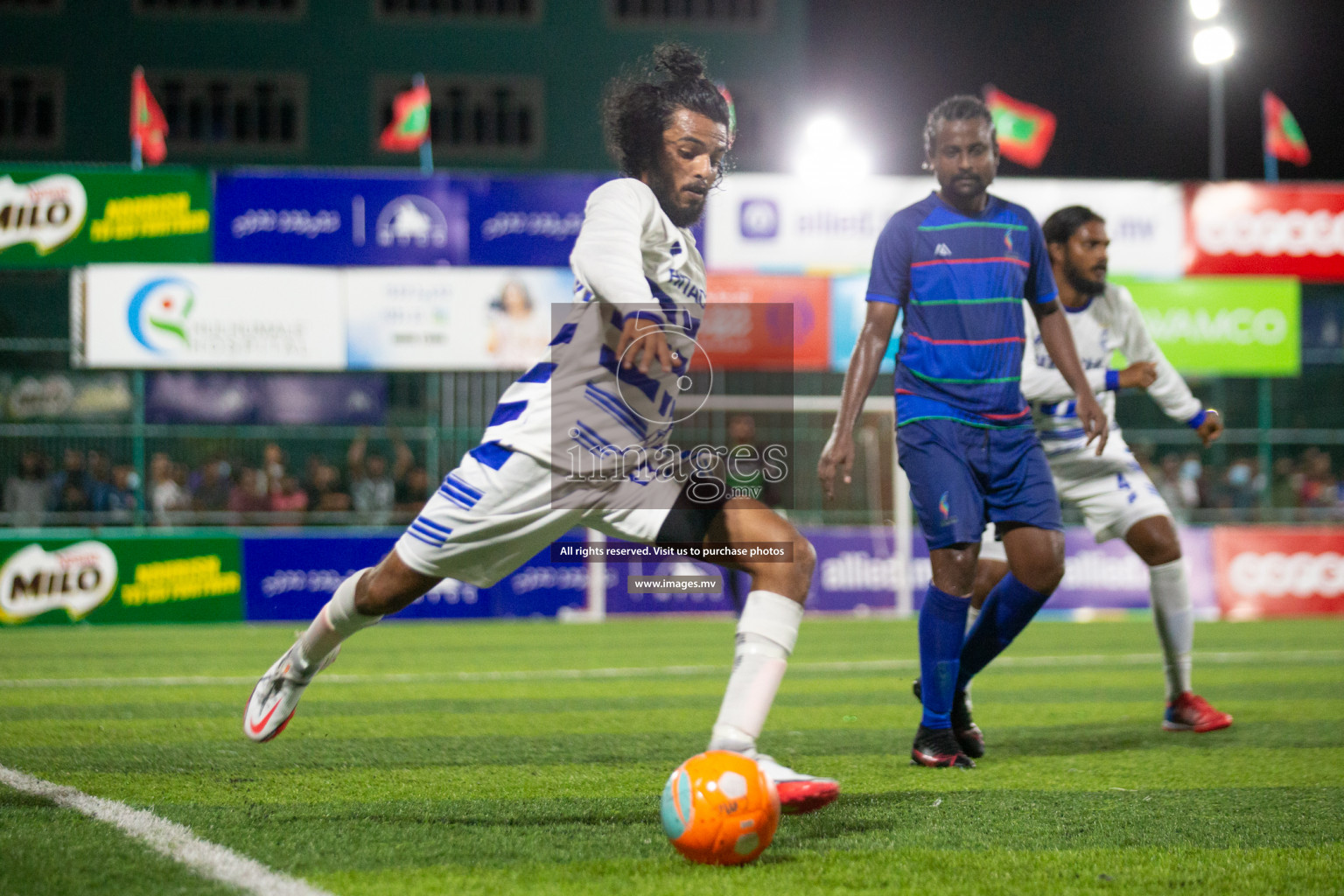 STO RC Vs Team Fenaka in the Quarter Finals of Club Maldives 2021 held in Hulhumale, Maldives on 13 December 2021. Photos: Nasam Thaufeeq