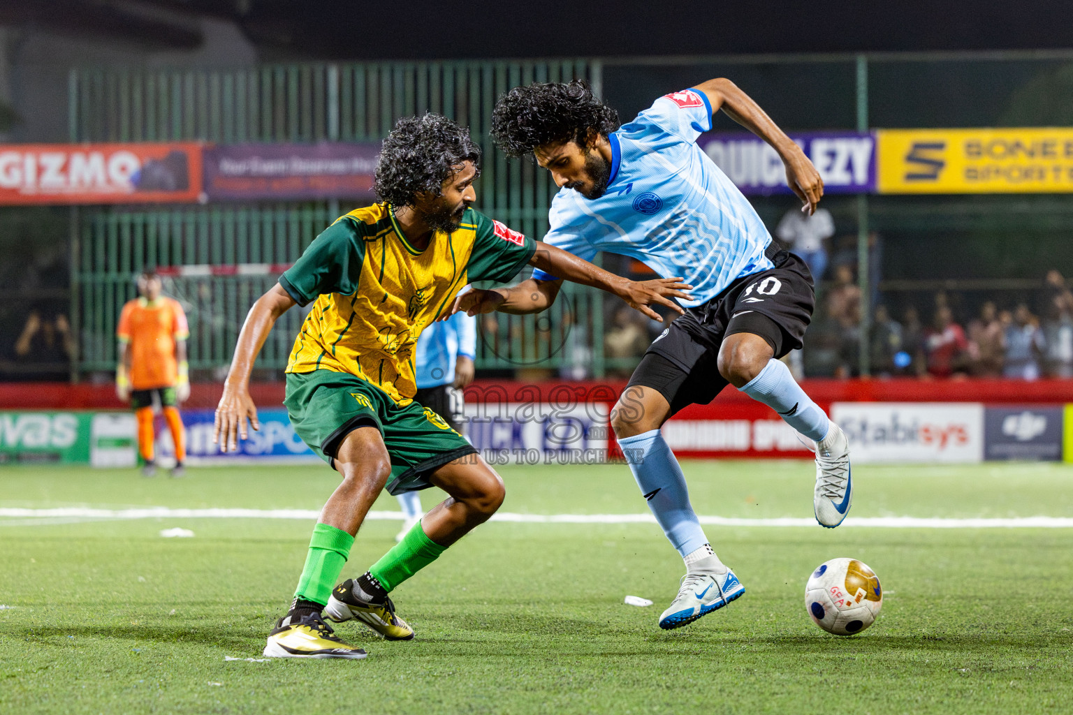 HDh Neykurendhoo vs HDh Nolhivaranfaru in Day 13 of Golden Futsal Challenge 2025 was held on Friday, 17th January 2025, in Hulhumale', Maldives. Photos: Nausham Waheed / images.mv