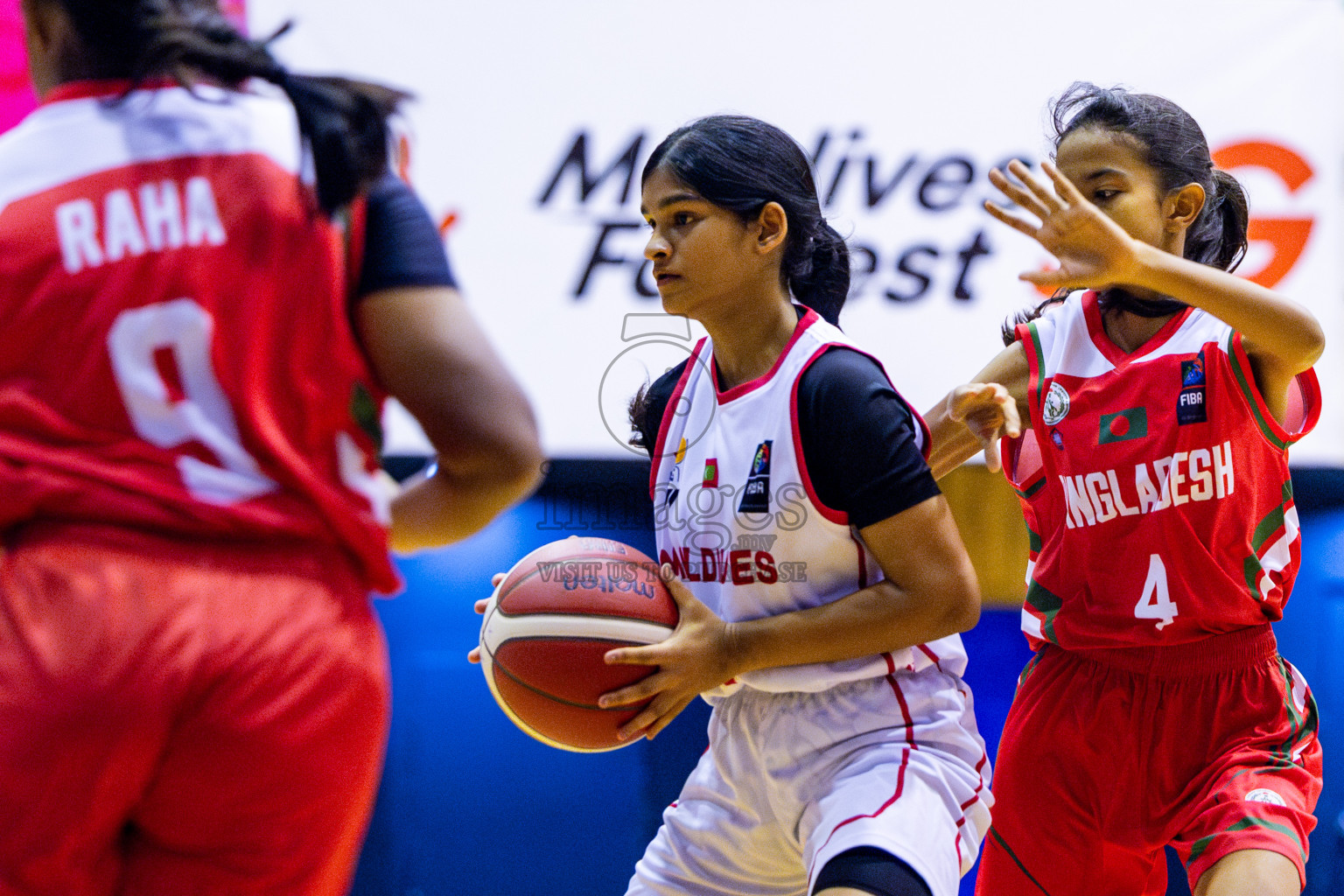 Maldives vs Bangladesh in Day 1 of Under 16 Woman's Asian Cup SABA Qualifiers 2025 was held in Social Center, Male', Maldives on 12th June 2025. Photos: Nausham Waheed / images.mv