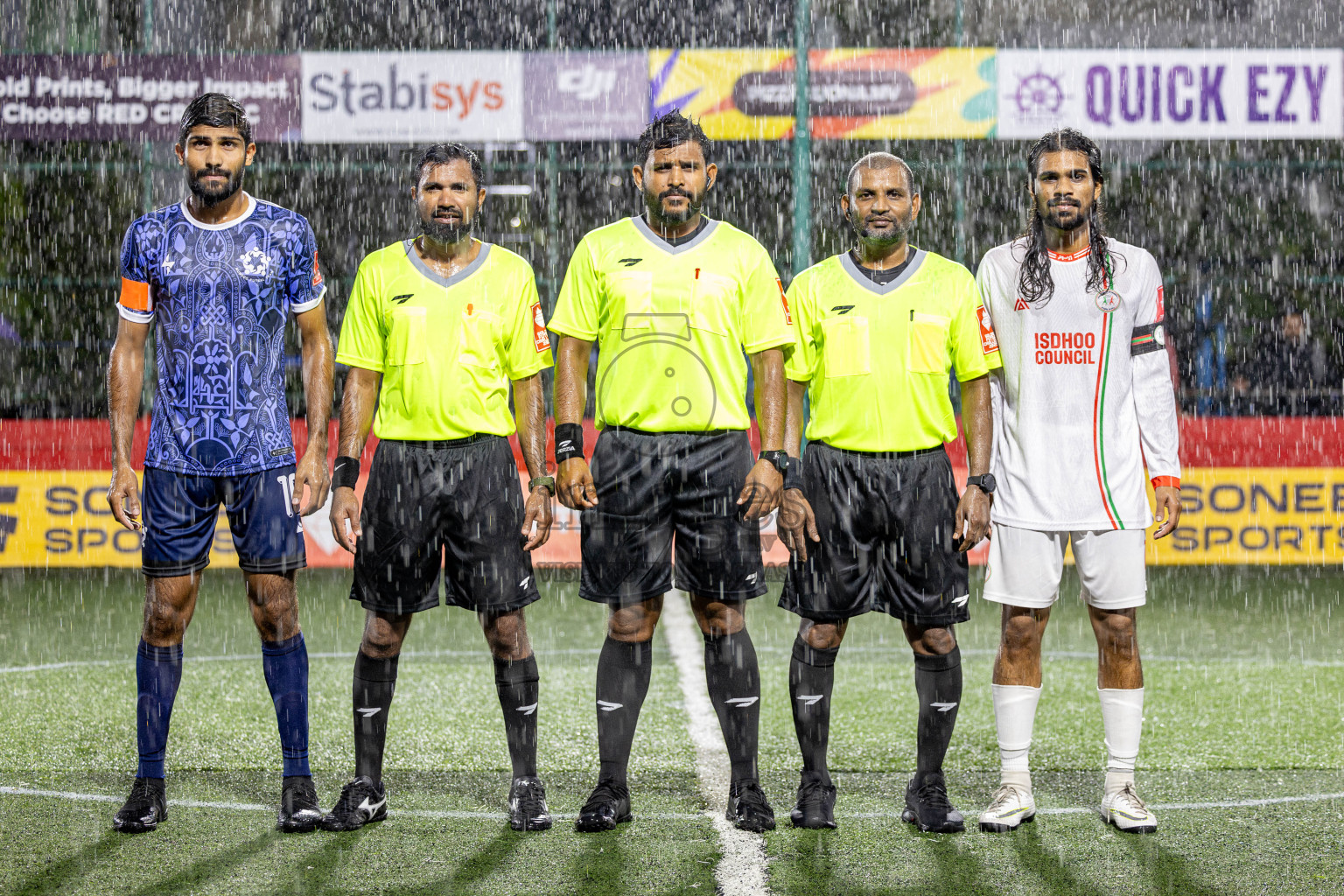 L. Isdhoo VS L. Mundoo in Day 18 of Golden Futsal Challenge 2025 was held on Wednesday, 22nd January 2025, in Hulhumale', Maldives. Photos: Nausham Waheed / images.mv