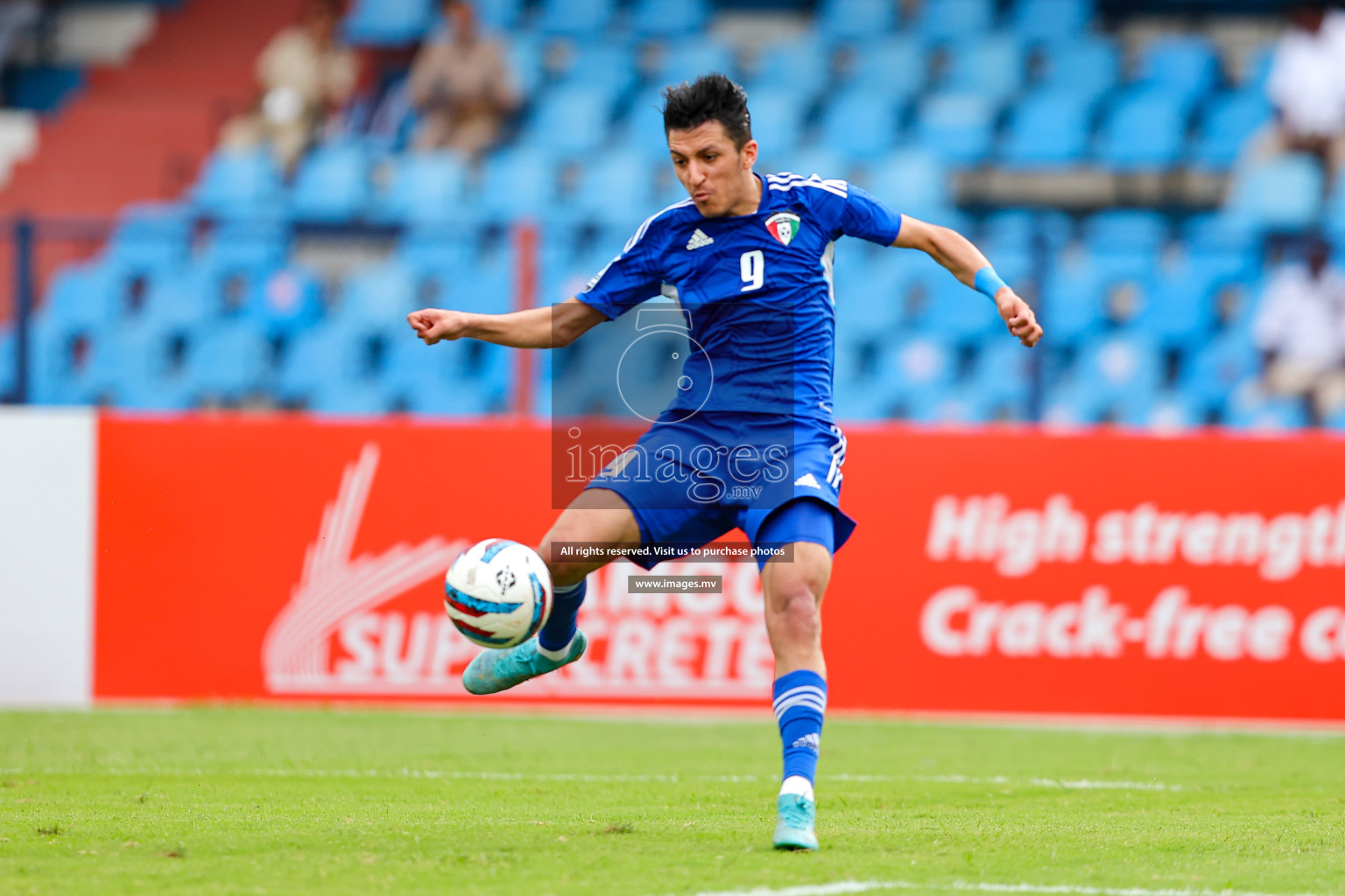 Kuwait vs Bangladesh in the Semi-final of SAFF Championship 2023 held in Sree Kanteerava Stadium, Bengaluru, India, on Saturday, 1st July 2023. Photos: Nausham Waheed, Hassan Simah / images.mv