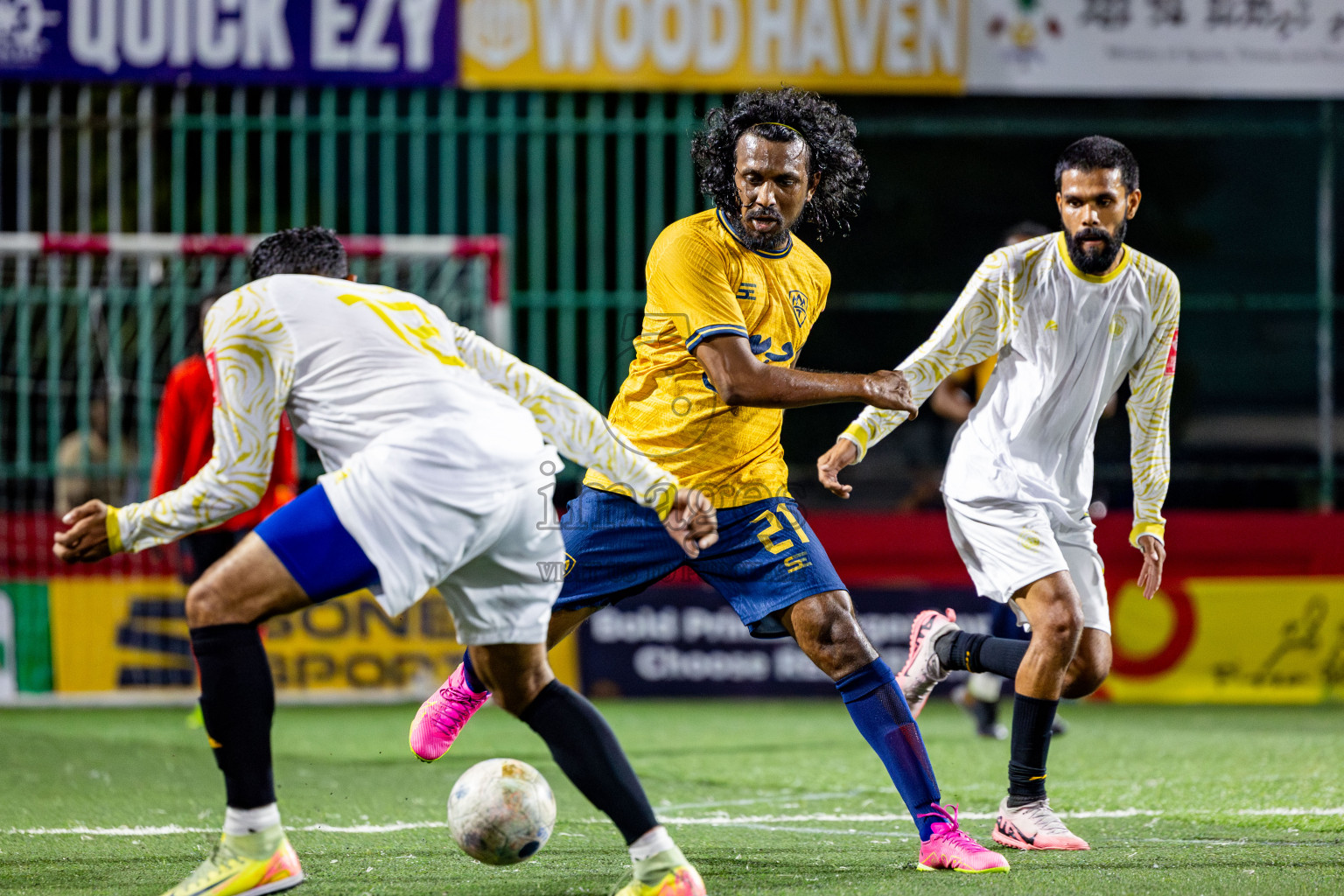 Mahchangoalhi vs Maafannu in zone round on Day 31 of Golden Futsal Challenge 2025 was held on Tuesday , 4th February 2025, in Hulhumale', Maldives. Photos: Nausham Waheed / images.mv