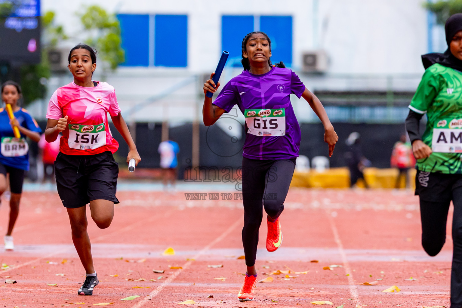 Day 6 of Inter-school Athletics Championship 2025 held in Ekuveni Synthetic Track, Male', Maldives on Sunday, 12th October 2025. Photos by: Nausham Waheed / Images.mv