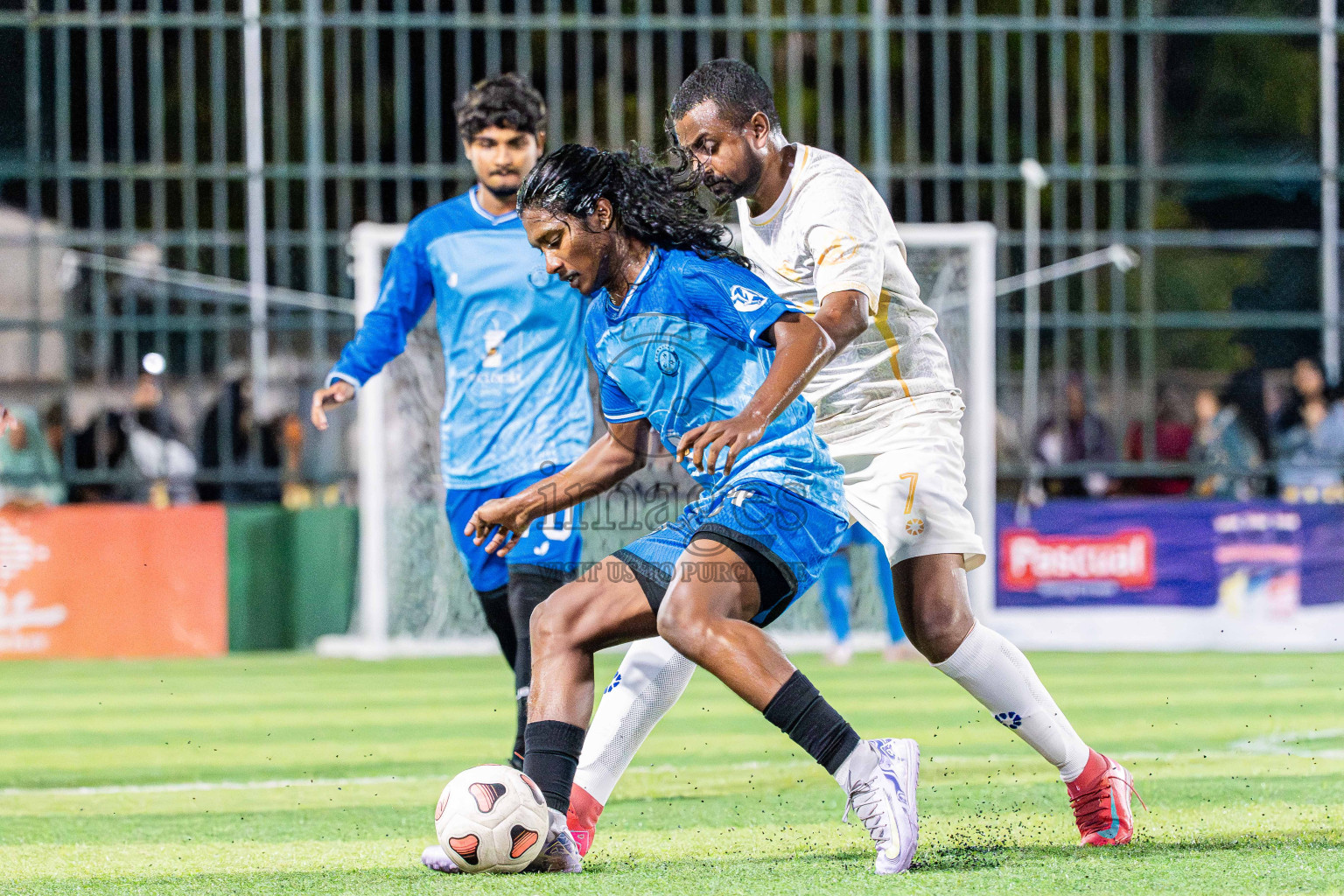 Foemathi VS Lecrose SC in Day 5 - Fonadhoo Youth Futsal Challenge 2025 held in Fonadhoo Futsal Stadium, L. Fonadhoo, Maldives on Thursday, 30th October 2025 Photos: Arif Rasheed / images.mv