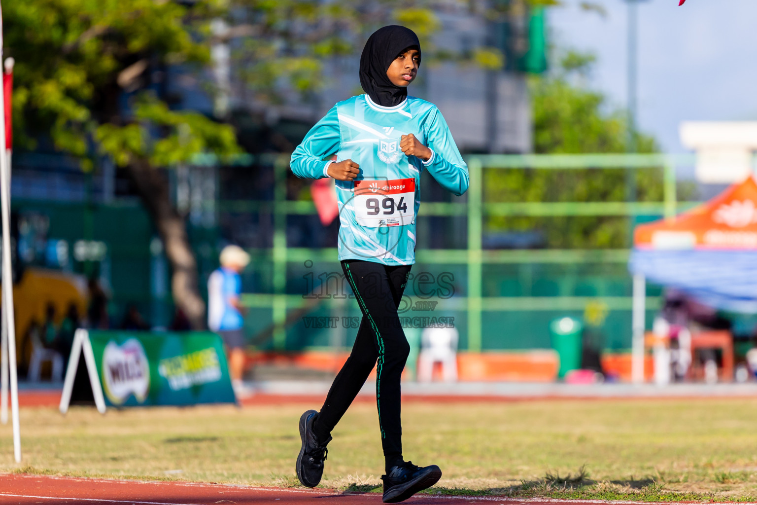 Day 2 of Inter-school Athletics Championship 2025 held in Ekuveni Synthetic Track, Male', Maldives on Tuesday, 07th October 2025. Photos by: Nausham Waheed / Images.mv