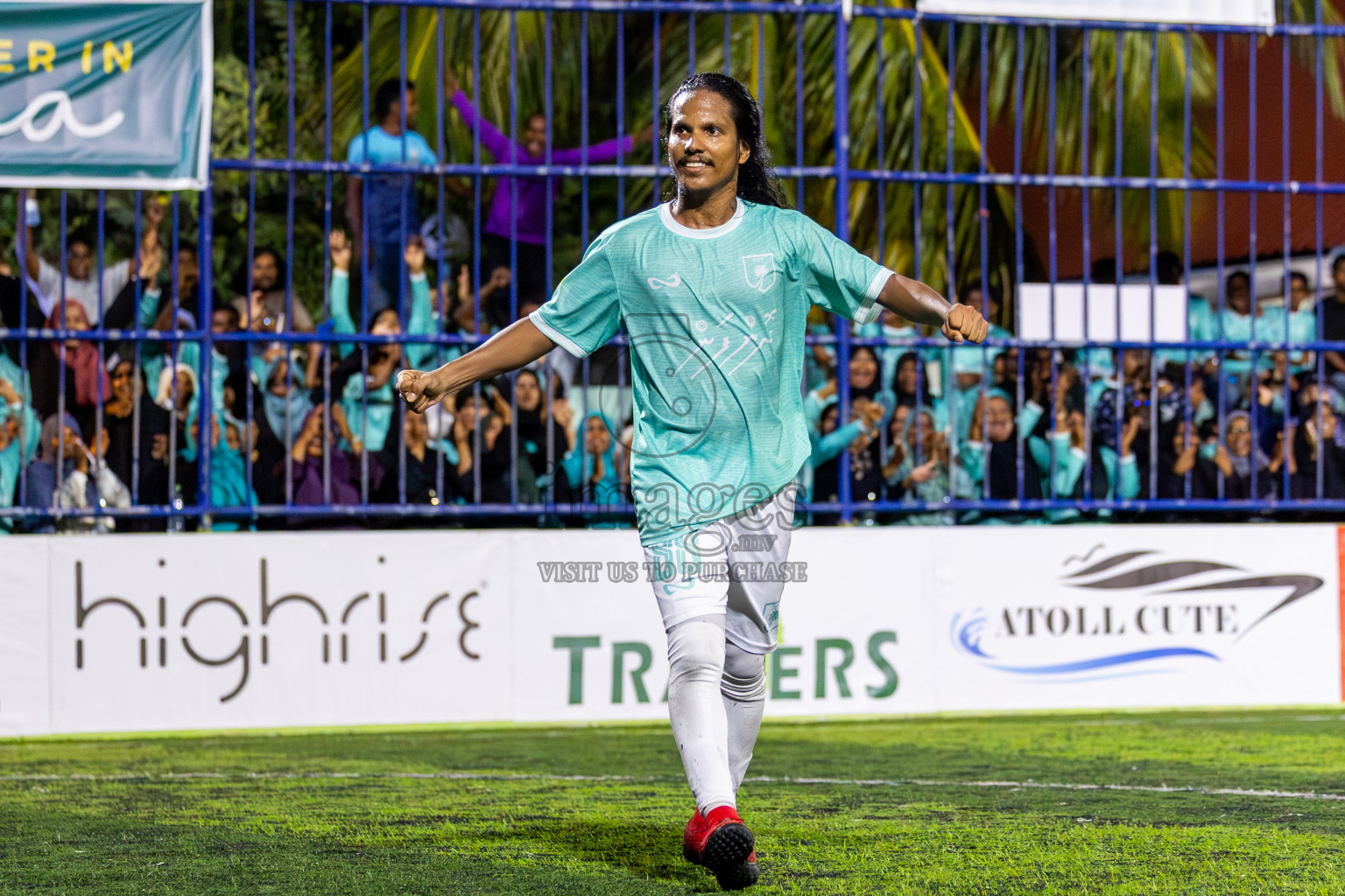 Dhonfan vs Kihaadhoo in Day 6 of Better in Baa Futsal Fiesta 2025 Men's division held in B. Eydhafushi, Maldives on Monday, 10th November 2025. Photos: Nausham Waheed / images.mv