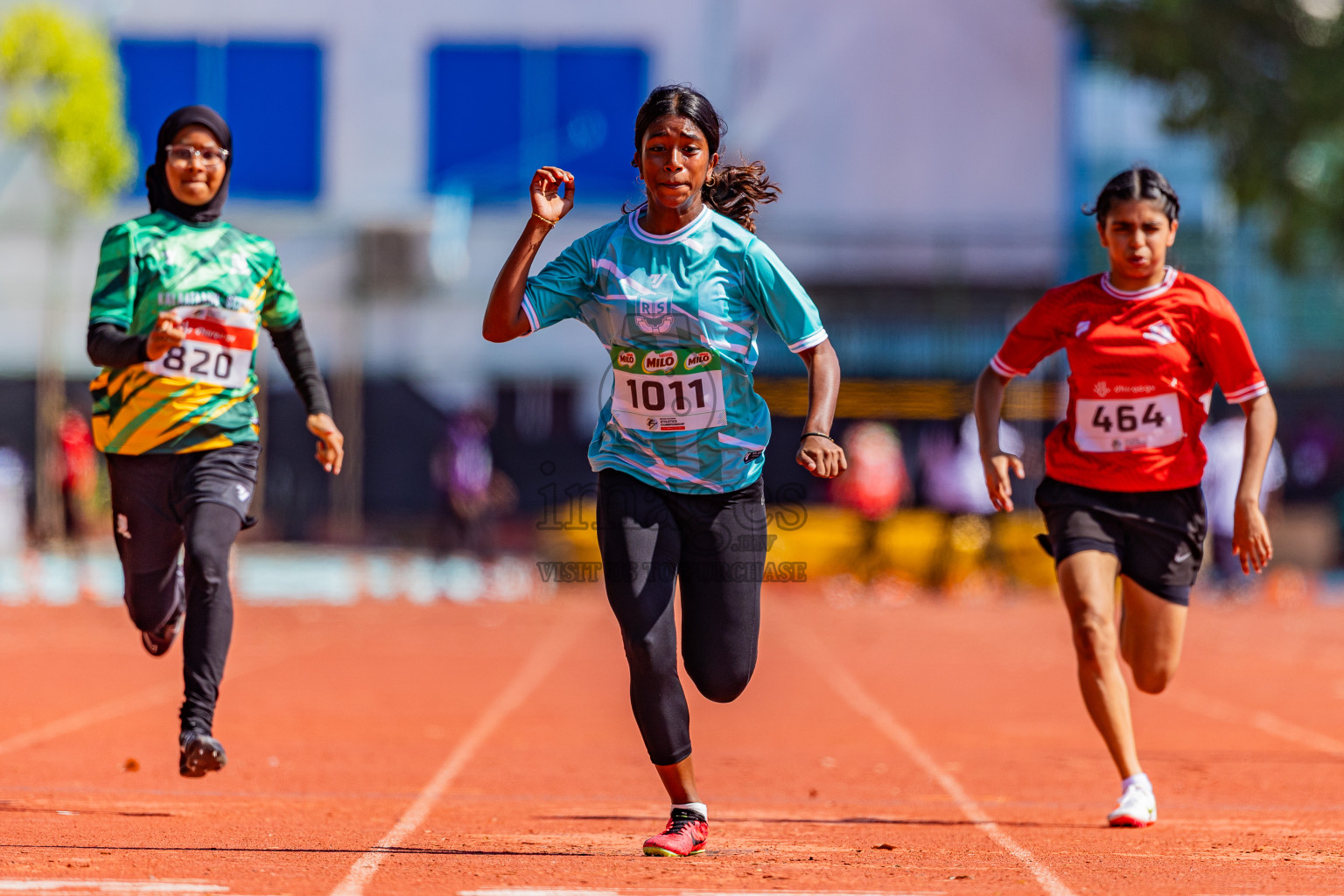 Day 1 of Inter-school Athletics Championship 2025 held in Ekuveni Synthetic Track, Male', Maldives on Monday, 06th October 2025. Photos by: Areef Adam  / Images.mv