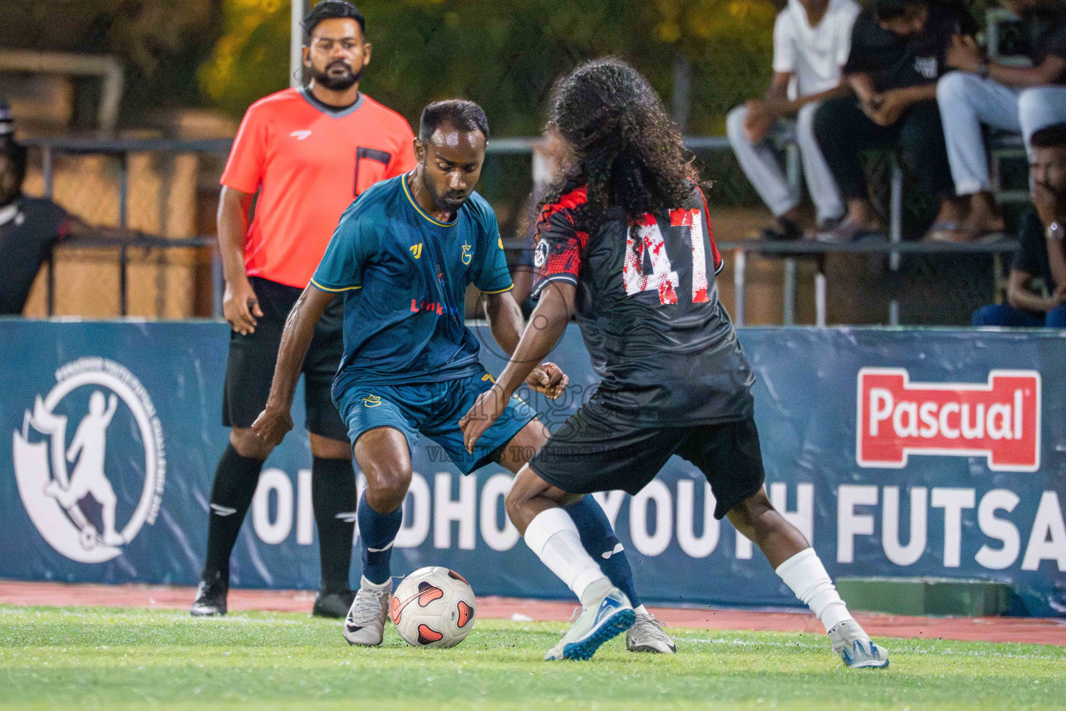 G Star SC VS BGSC in Day 1 - Fonadhoo Youth Futsal Challenge 2025 was held in Fonadhoo Futsal Stadium, L. Fonadhoo, Maldives on Sunday, 26th October 2025 Photos: Arif Rasheed / images.mv