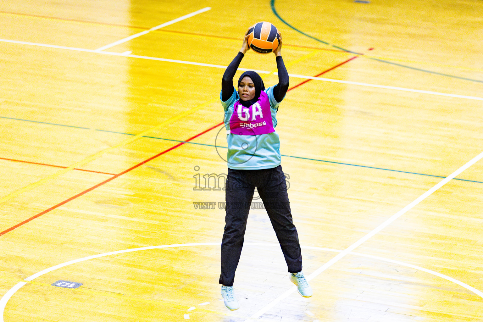 Kulhudhuffushi Youth & Recreation Club vs Club Green StreetDay 2 of 21st National Netball Tournament was held in Social Canter at Male', Maldives on Friday, 18th May 2024. Photos: Nausham Waheed / images.mv