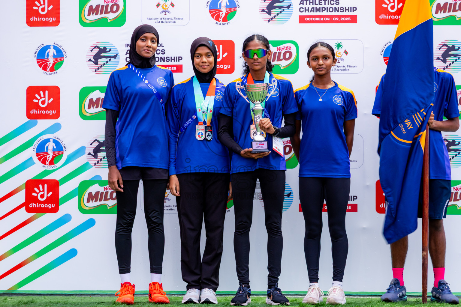 Day 6 of Inter-school Athletics Championship 2025 held in Ekuveni Synthetic Track, Male', Maldives on Sunday, 12th October 2025. Photos by: Nausham Waheed / Images.mv