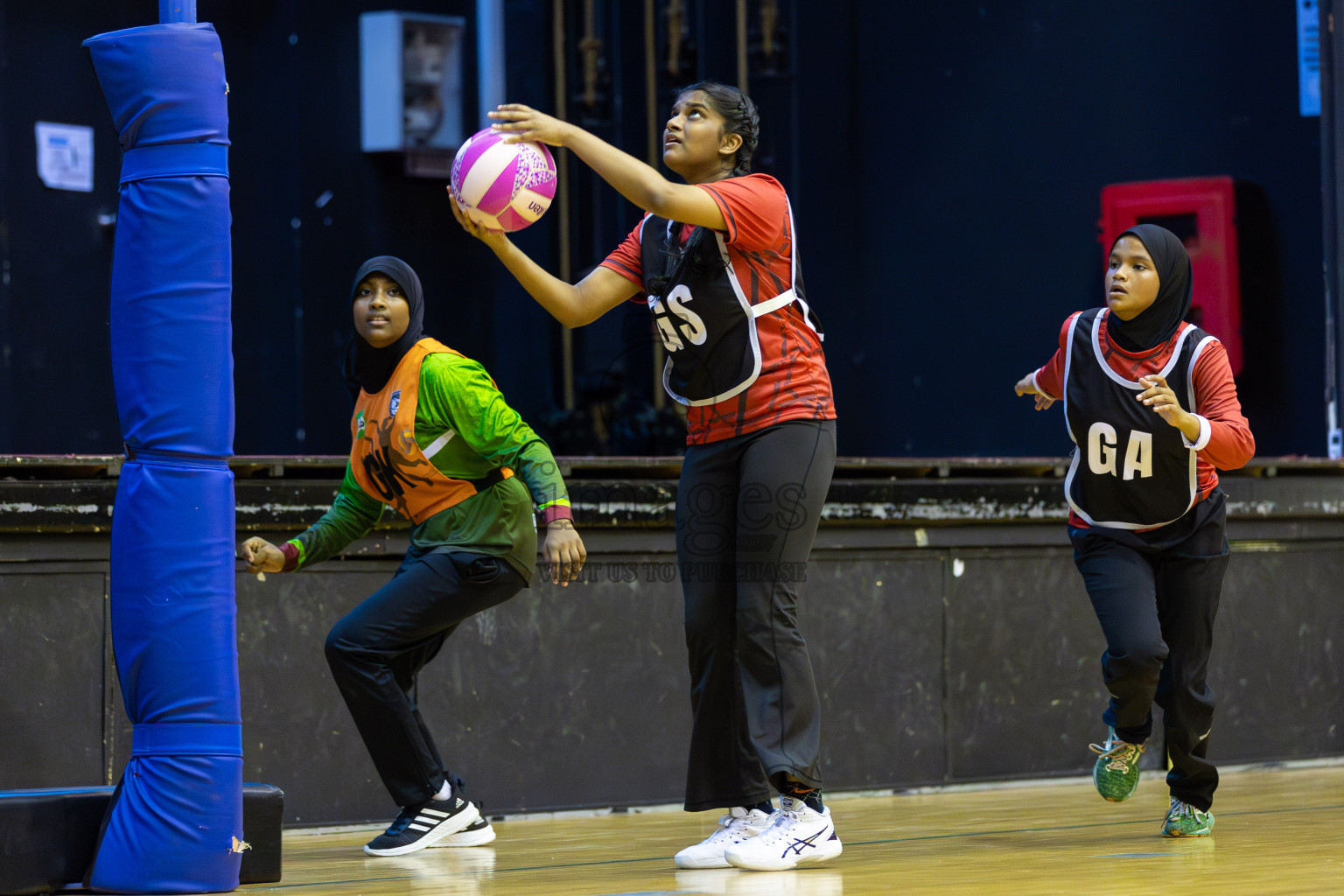 Fionti A team vs AIS Netball Academy in Day 3 of 3rd Netball Junior Championship, held at Social Center on Wednesday 22nd January 2025 . Photos: Shuu Abdul Sattar / images.mv