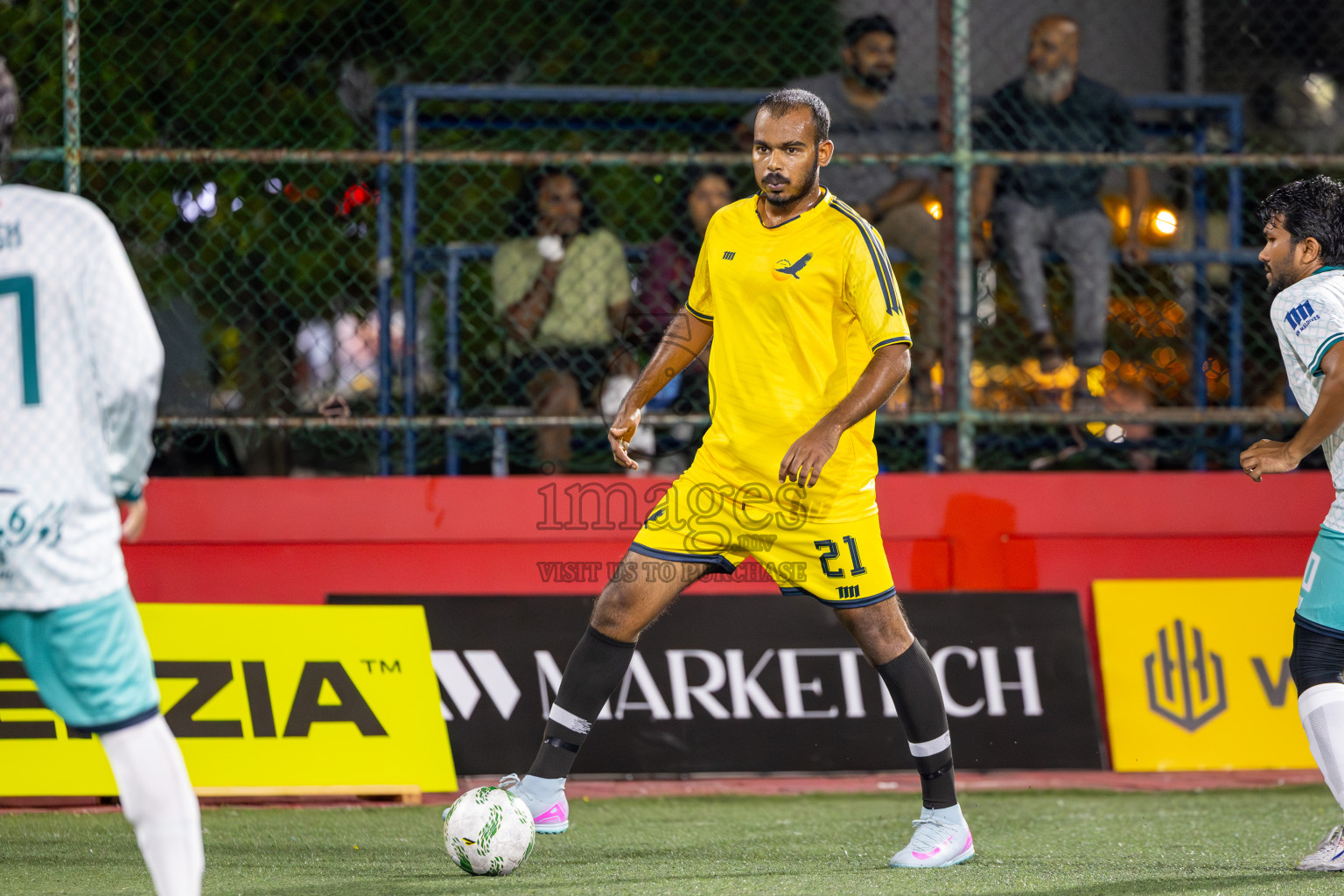 Dharumavantha vs The Hawks in Day 5 of Office League 2025 was held on Sunday, 20th April 2025 in Hulhumale', Maldives.
Photos: Ismail Thoriq / images.mv