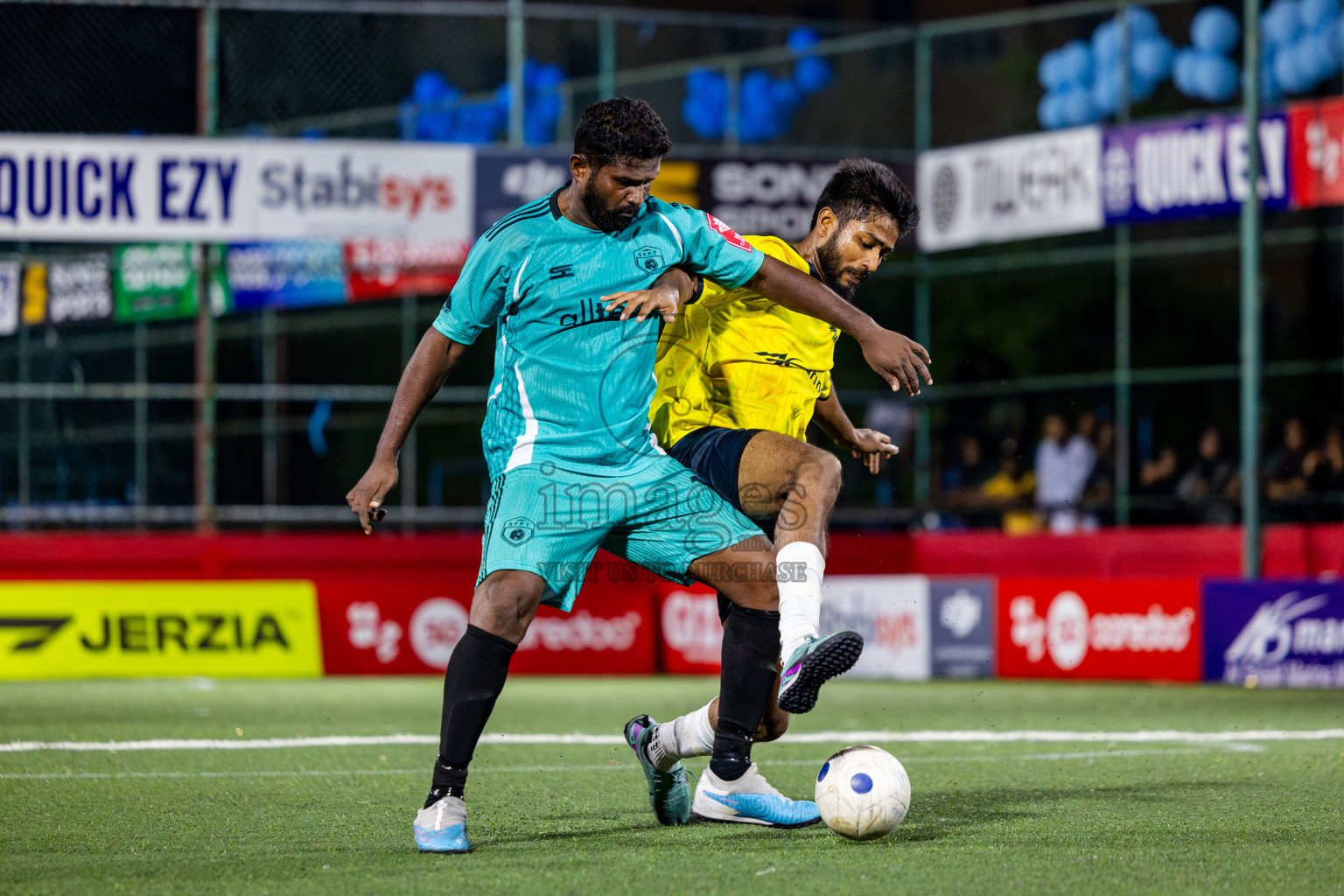 S Feydhoo vs Gdh Gadhdhoo in Zone round Day 28 of Golden Futsal Challenge 2025 was held on Saturday , 1st February 2025, in Hulhumale', Maldives. Photos: Nausham Waheed / images.mv